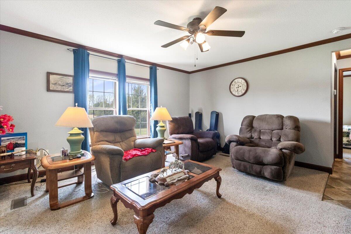 property viewer photo 4