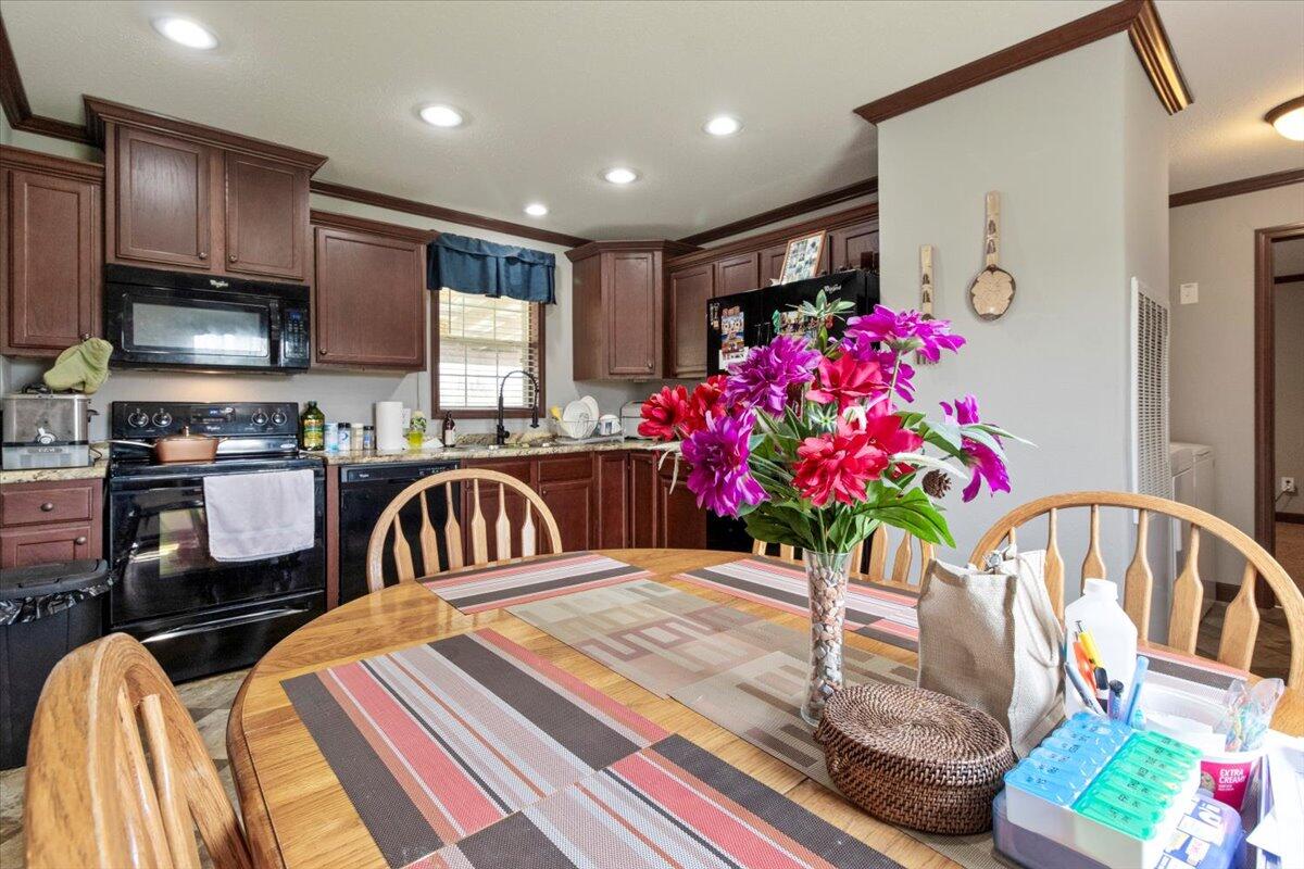 property viewer photo 7