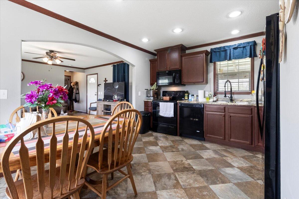 property viewer photo 8