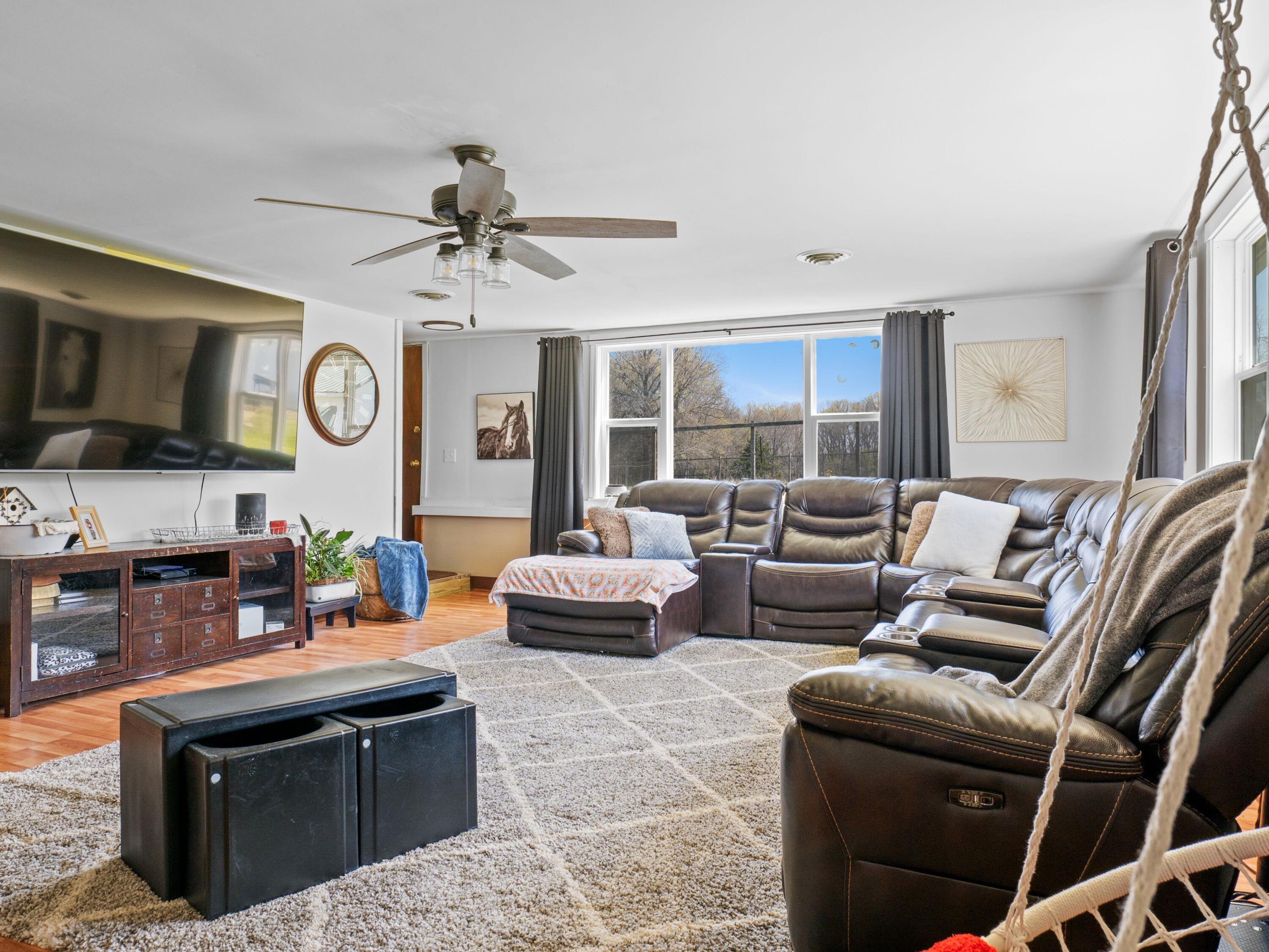 property viewer photo 38