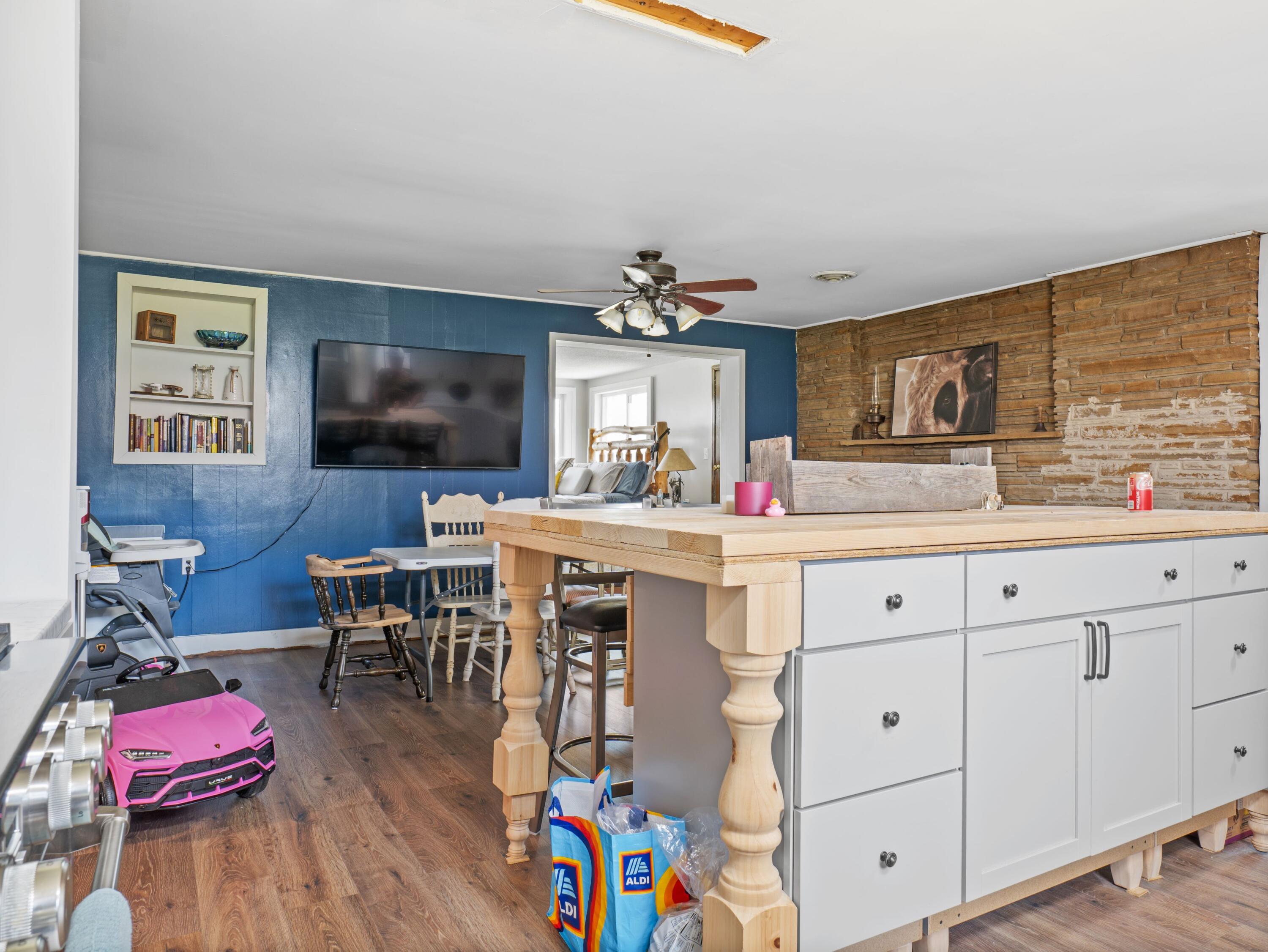 property viewer photo 43