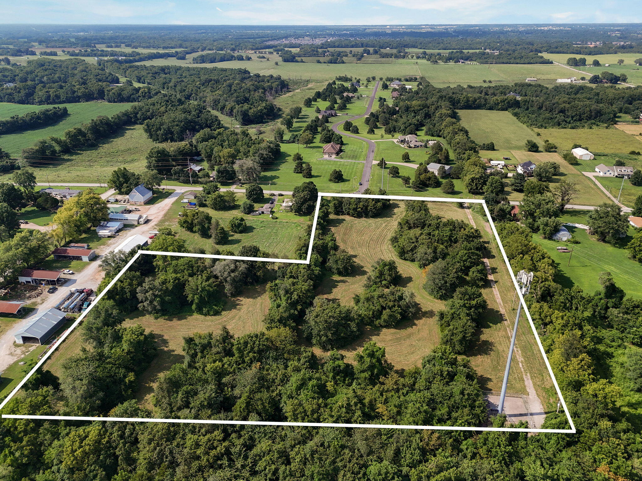 main property photo 5