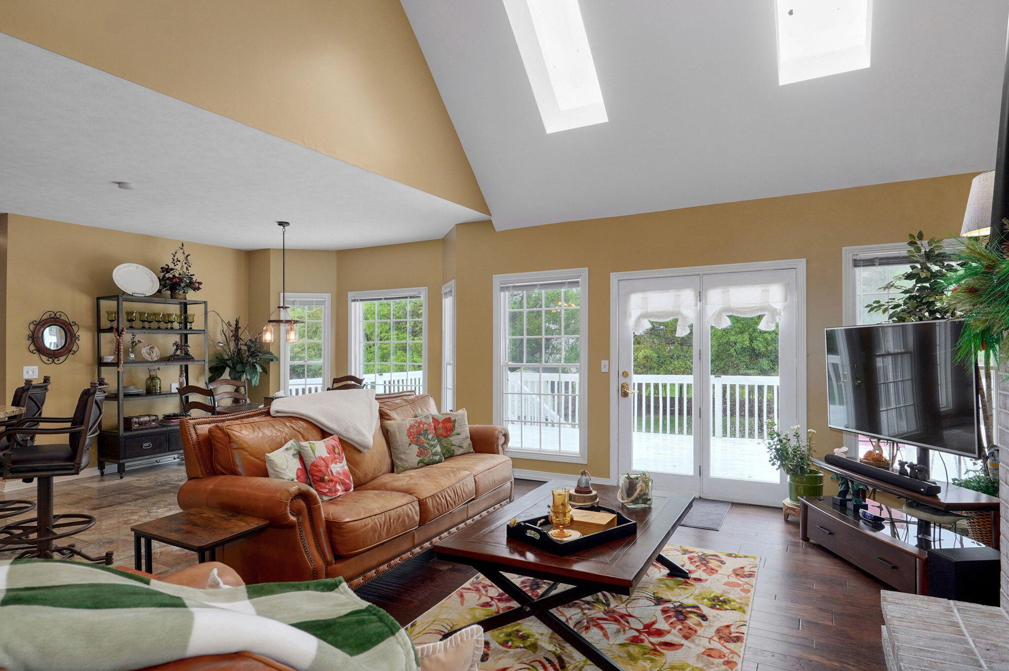 property viewer photo 18