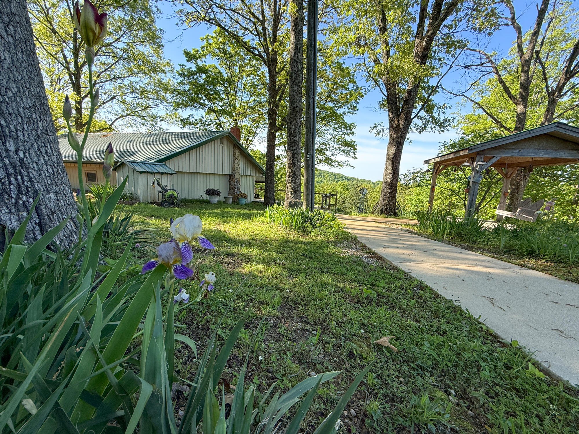 main property photo 18