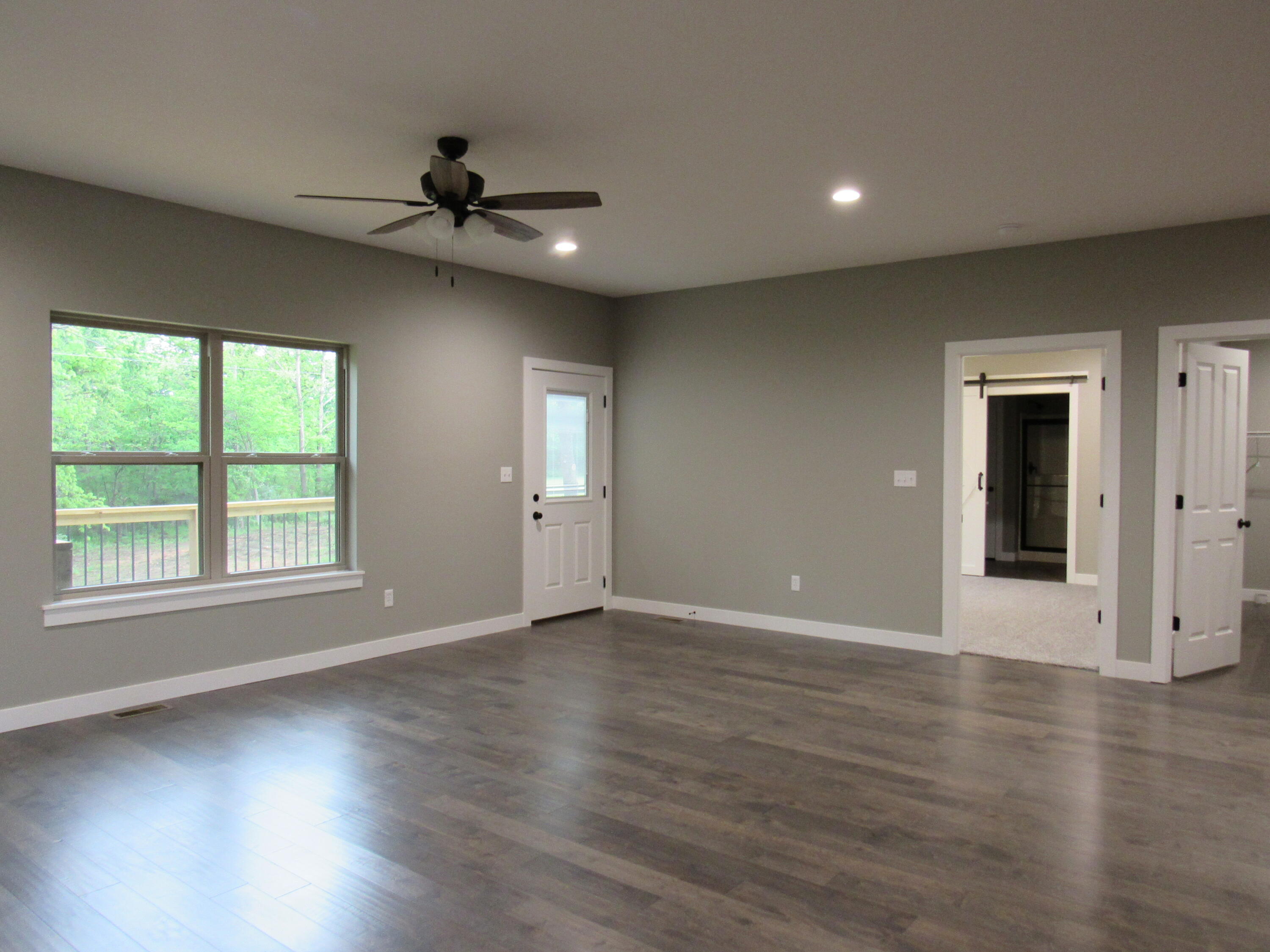 property viewer photo 12
