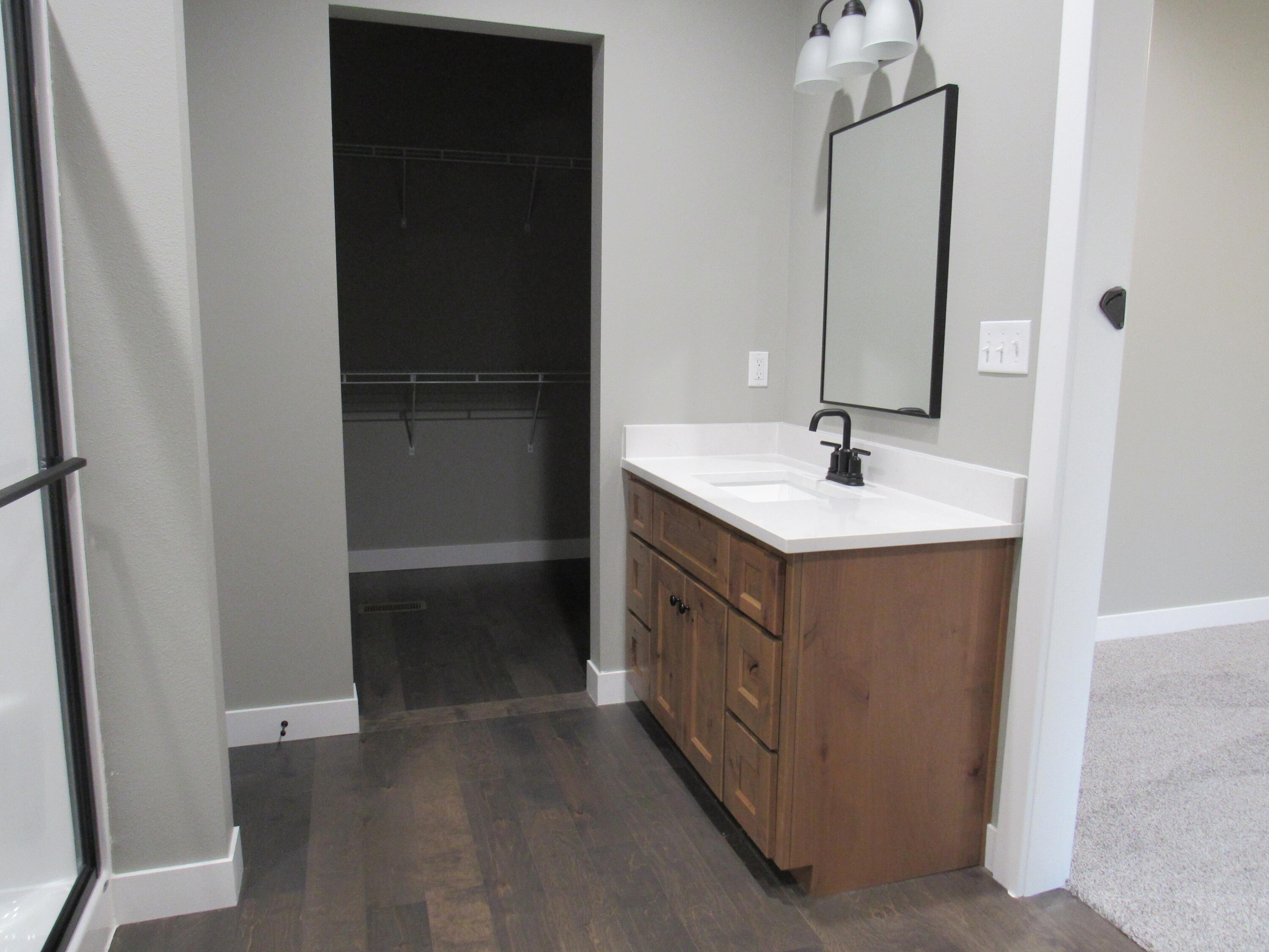 property viewer photo 26