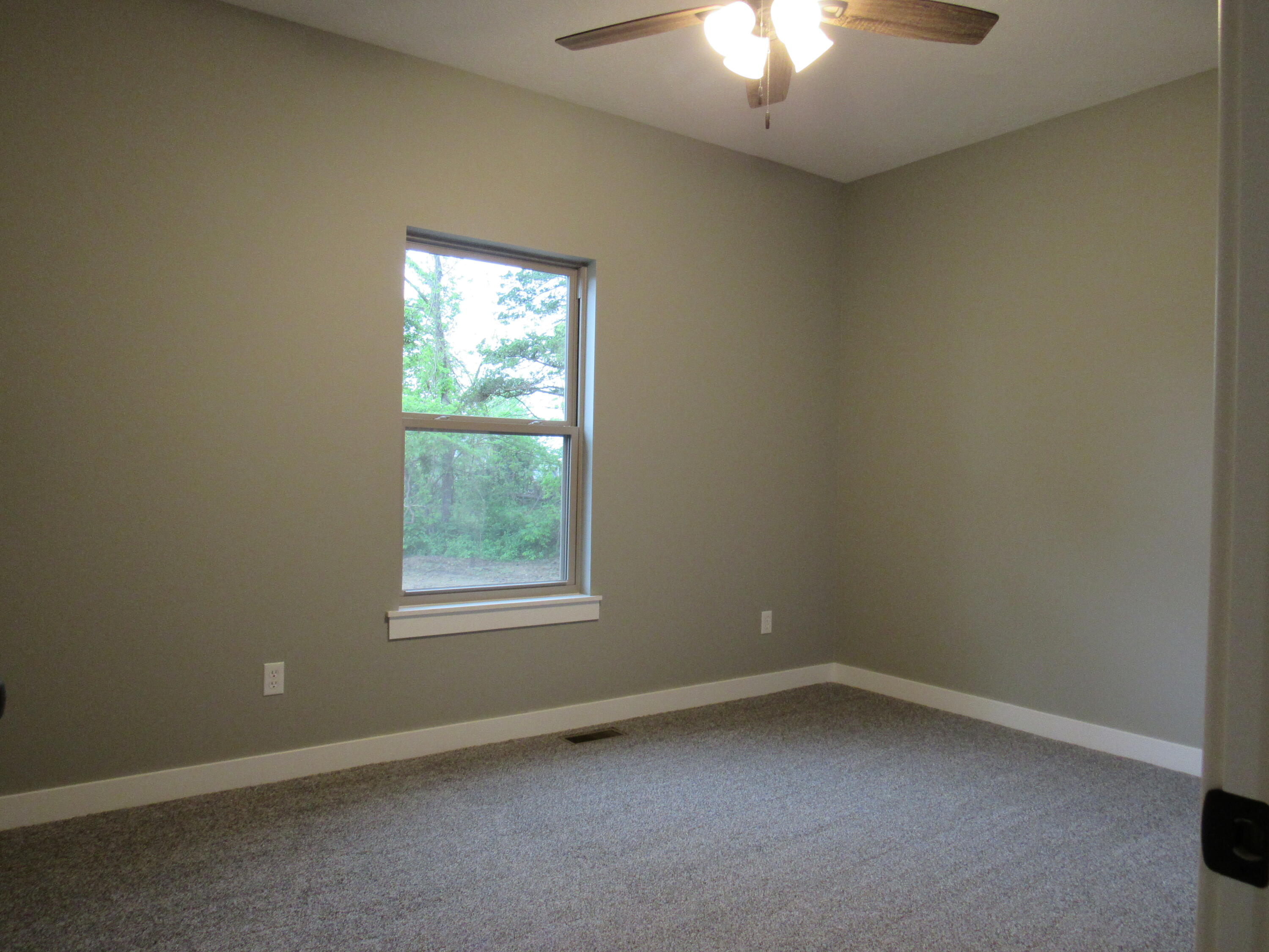 property viewer photo 28
