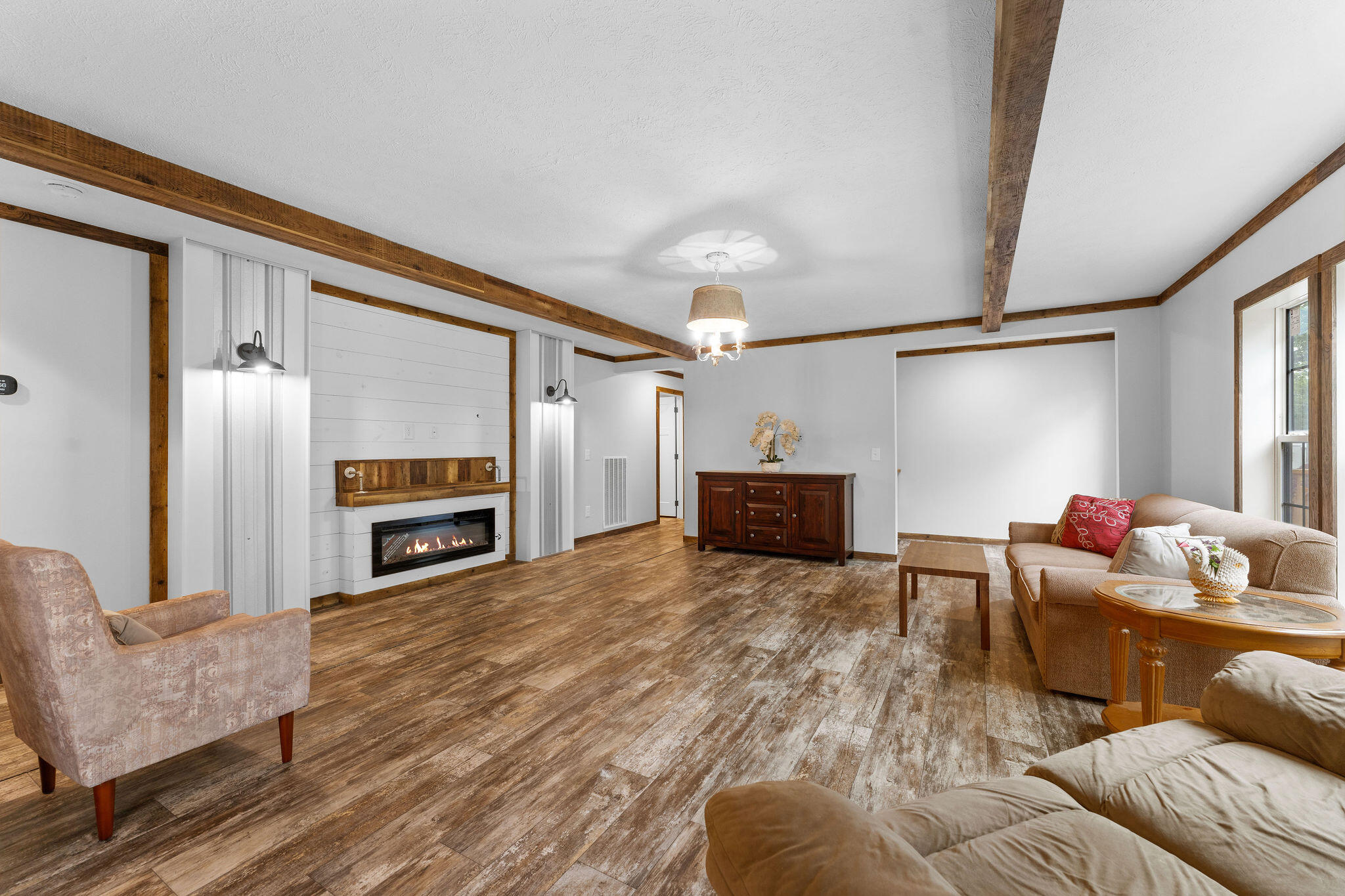 property viewer photo 12