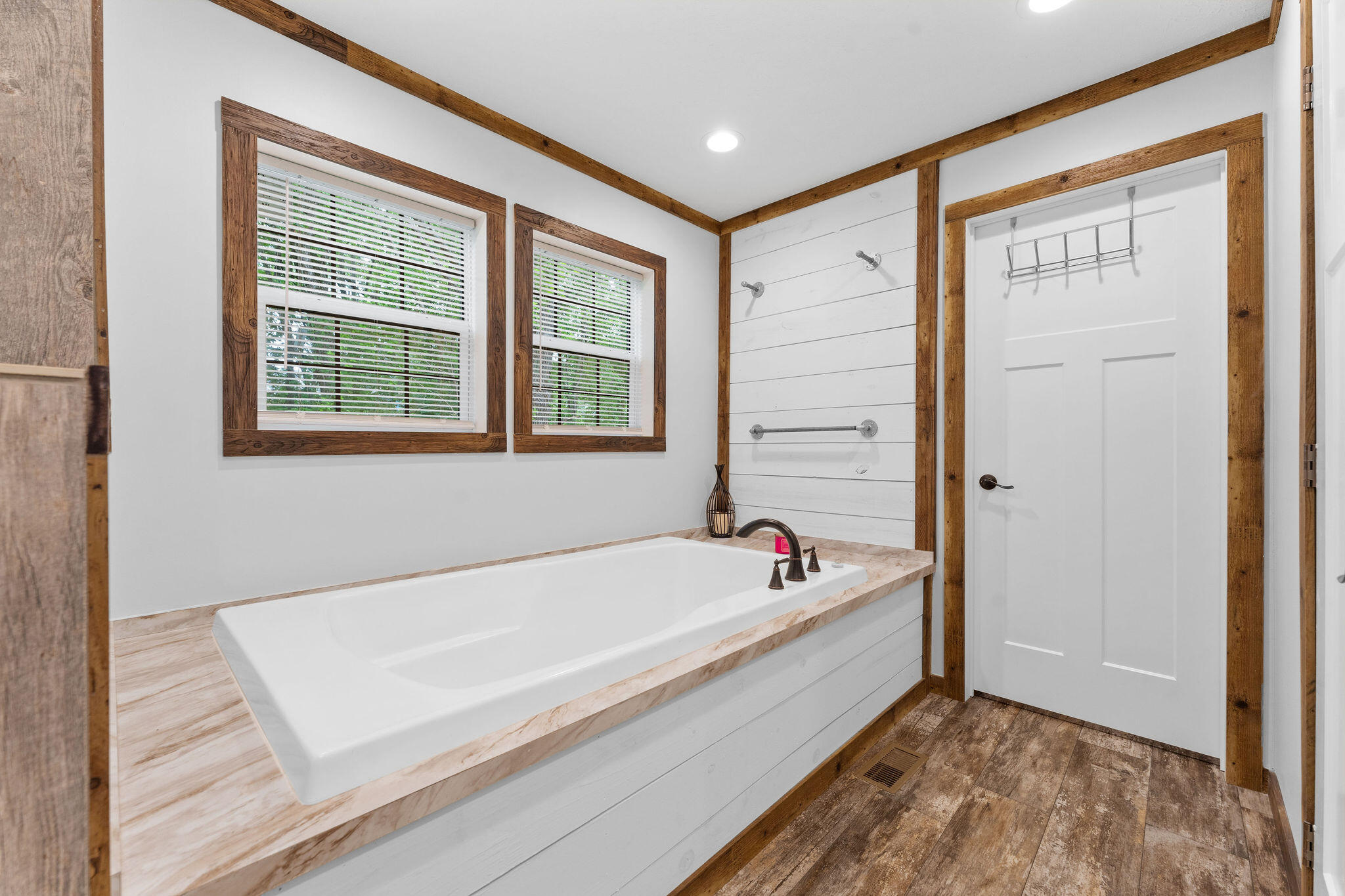 property viewer photo 16