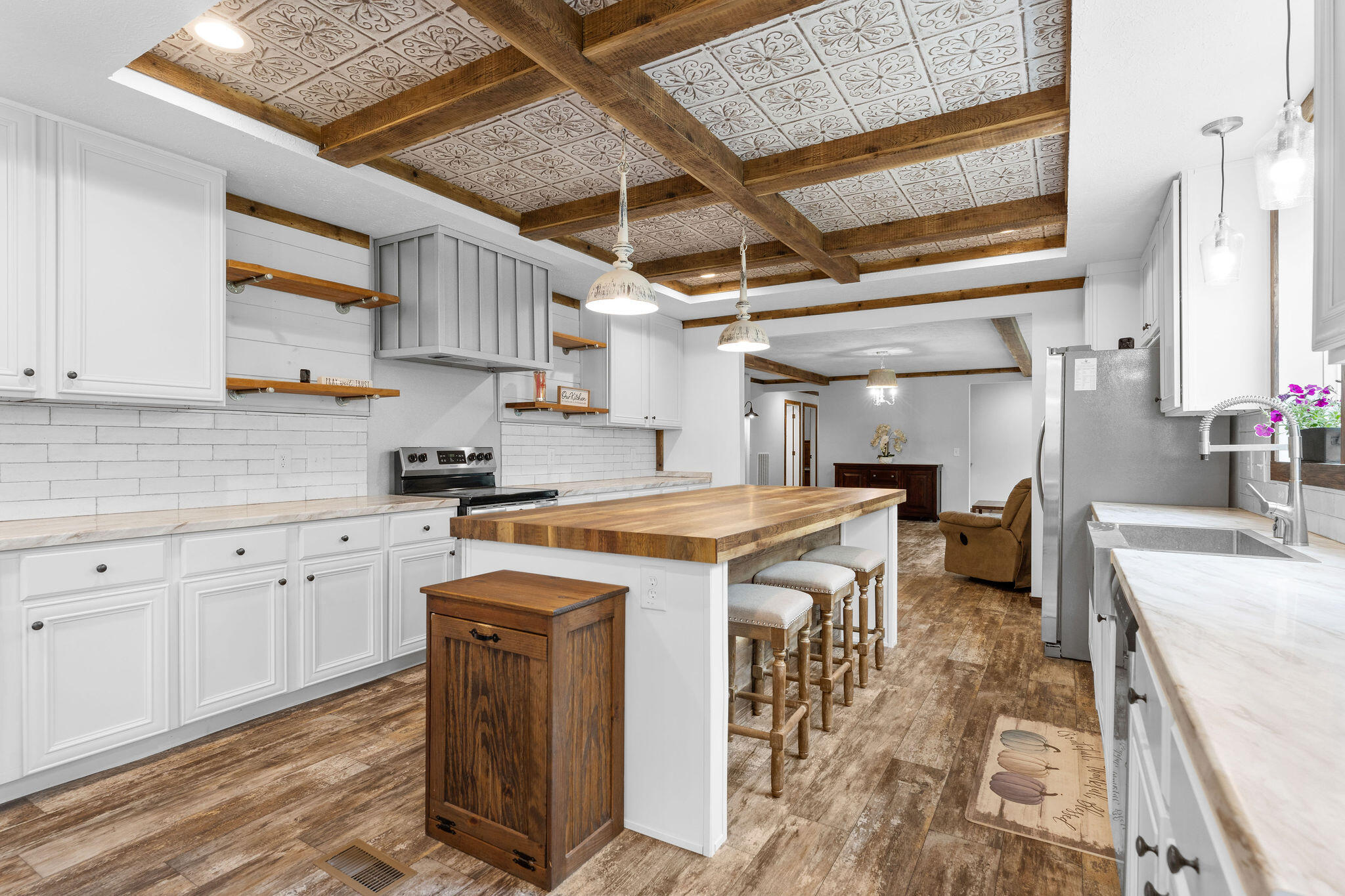 property viewer photo 6
