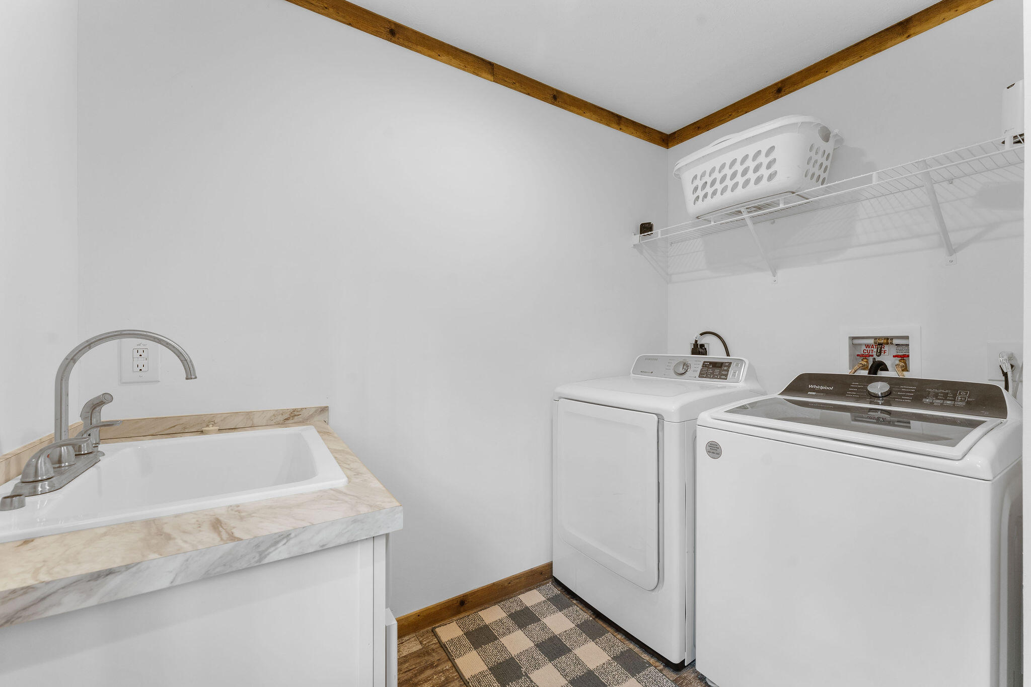 property viewer photo 9