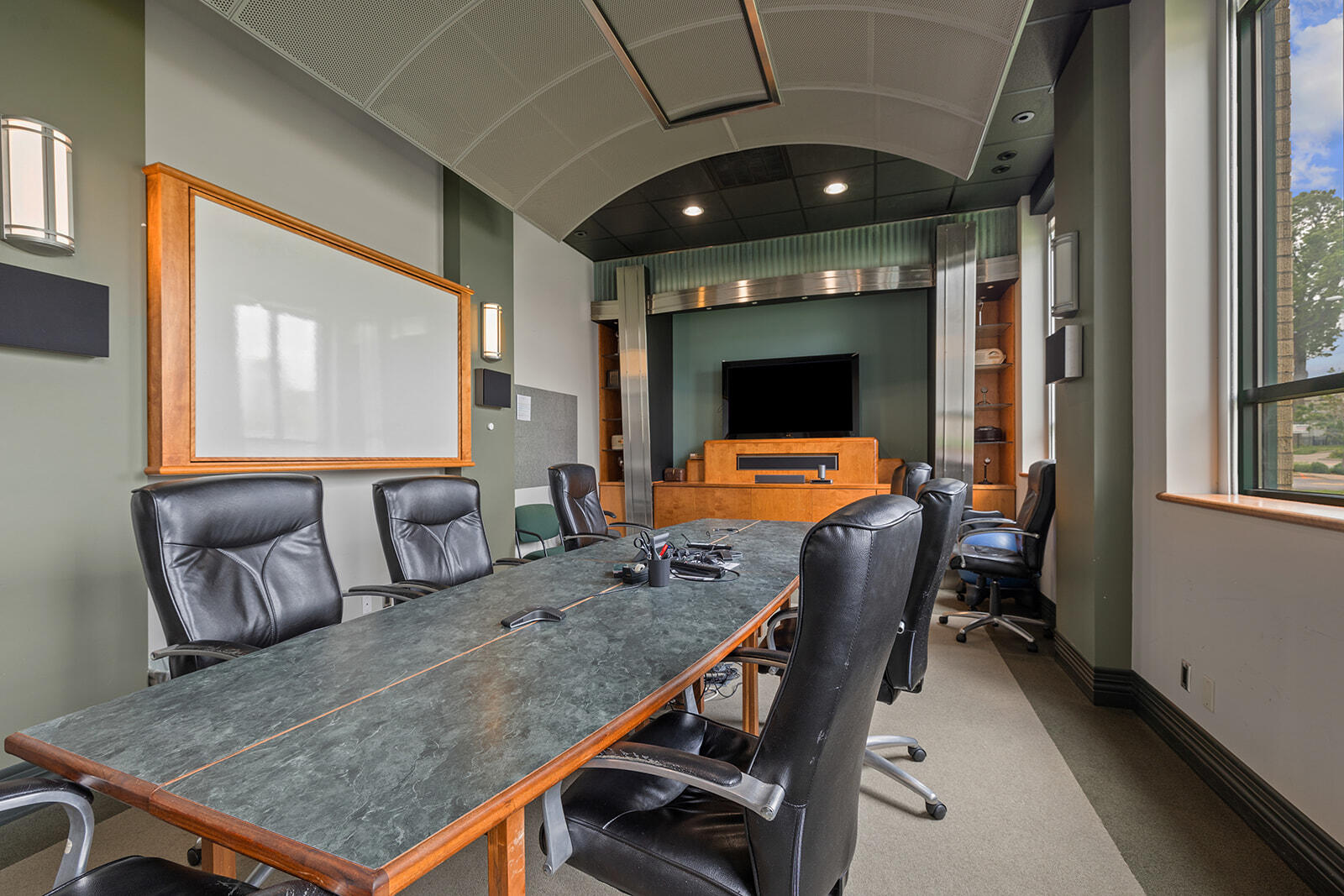 main property photo 25