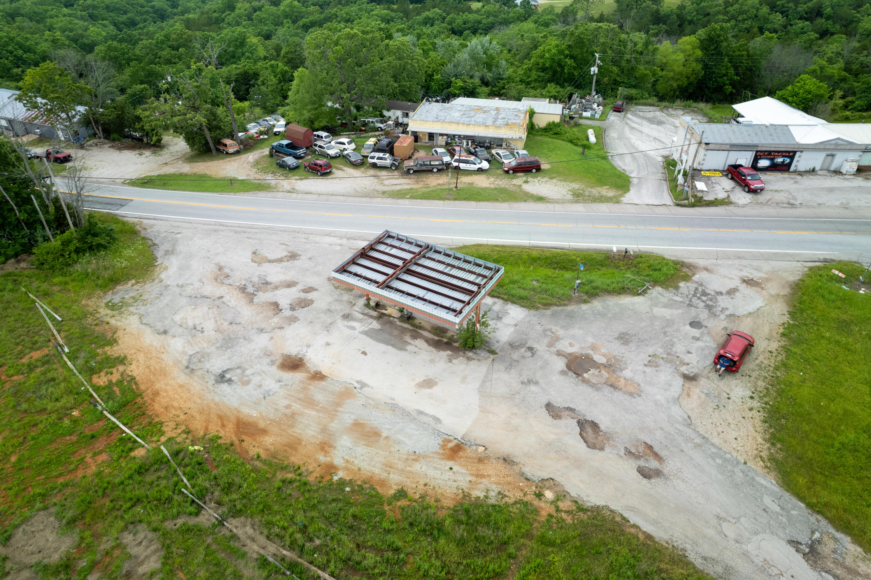 main property photo 4