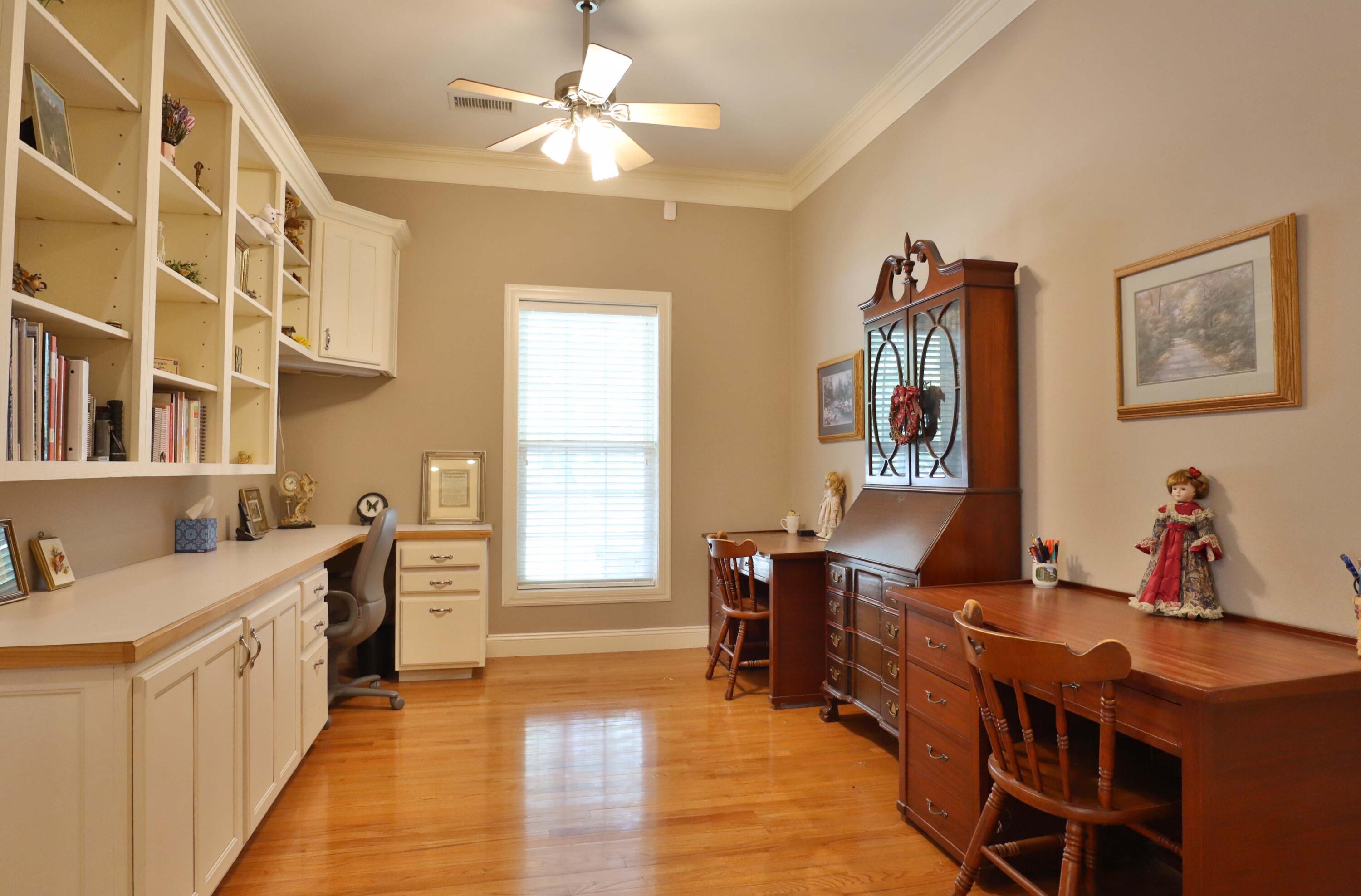 main property photo 32