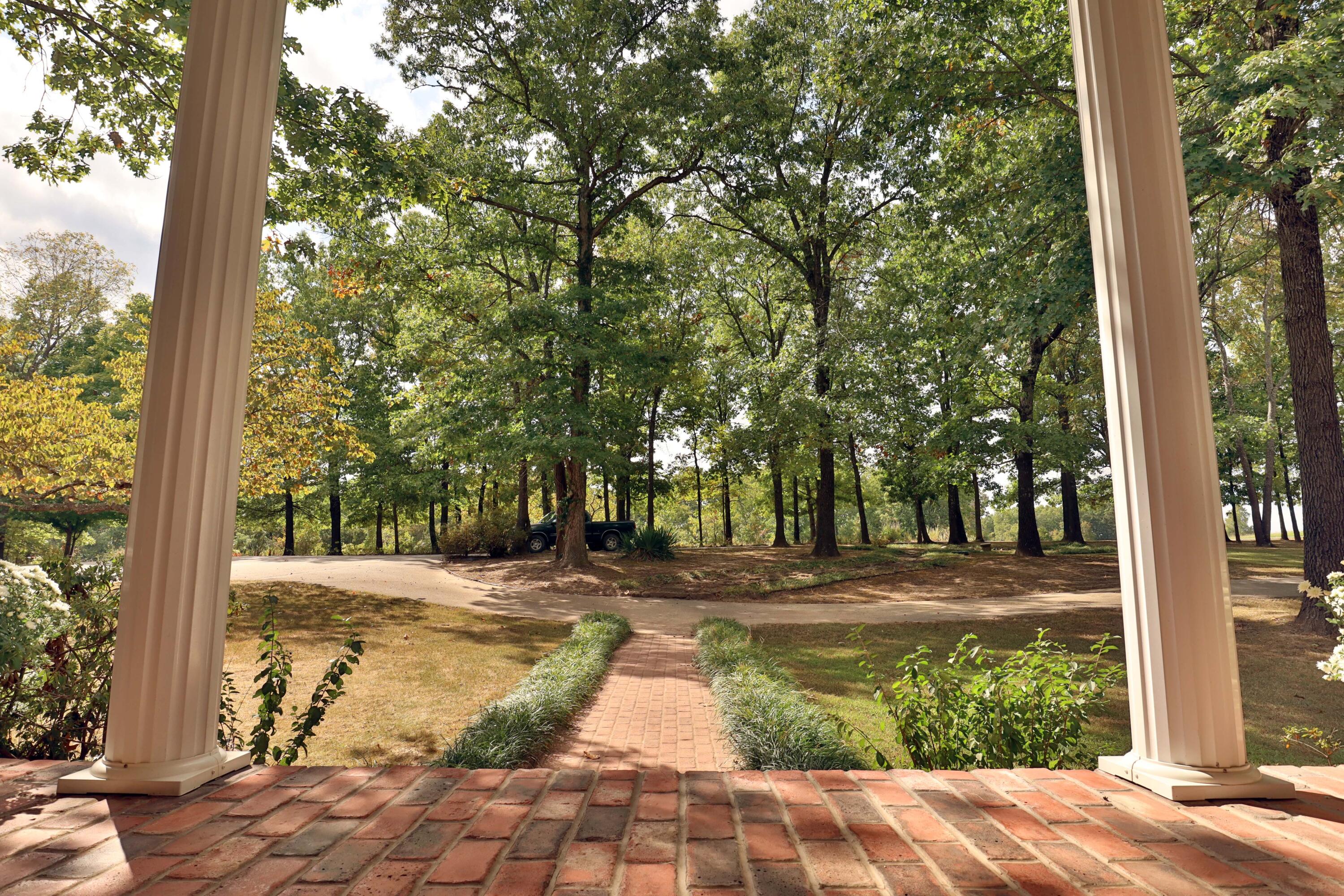 main property photo 8