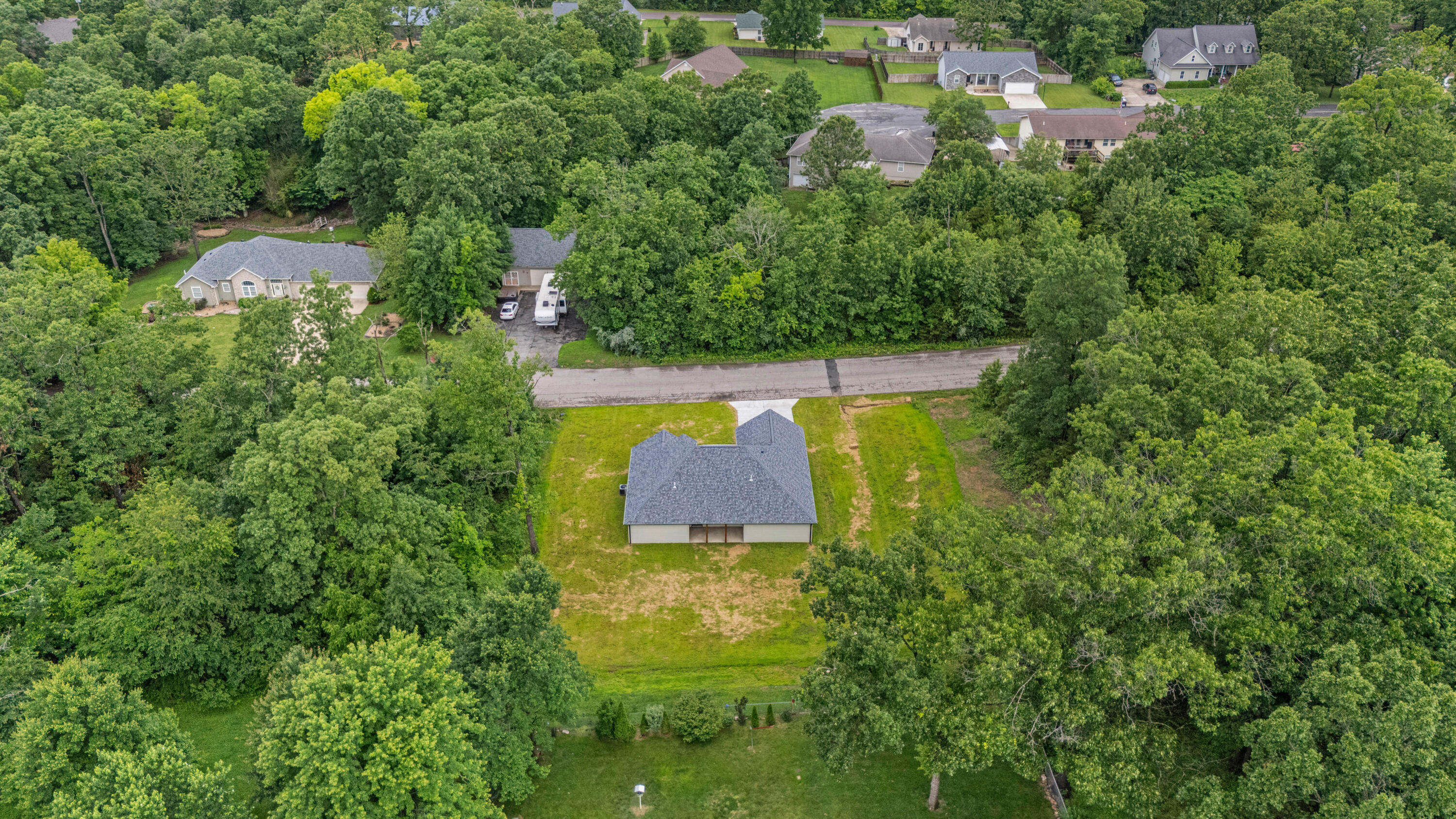 main property photo 41