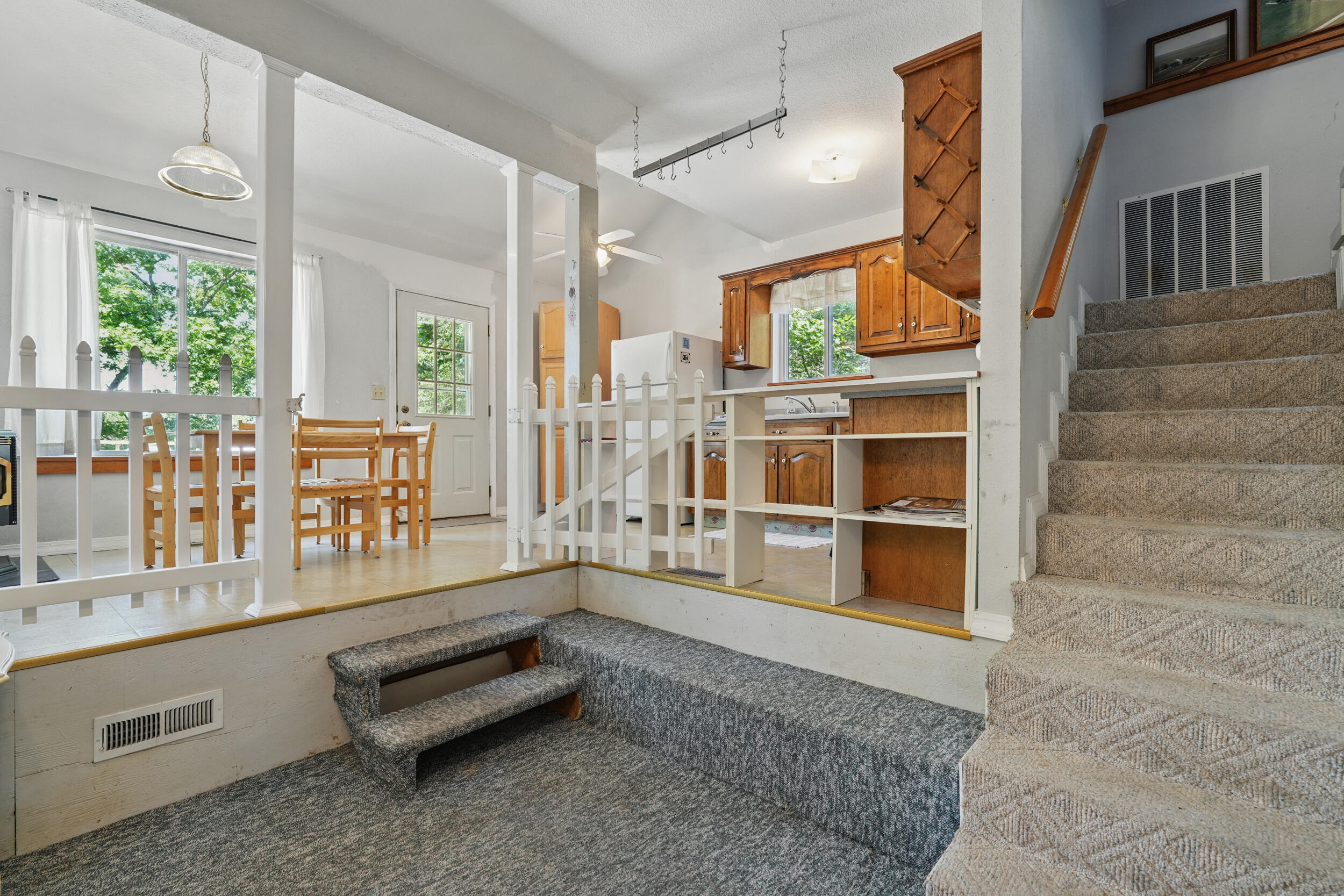 property viewer photo 18