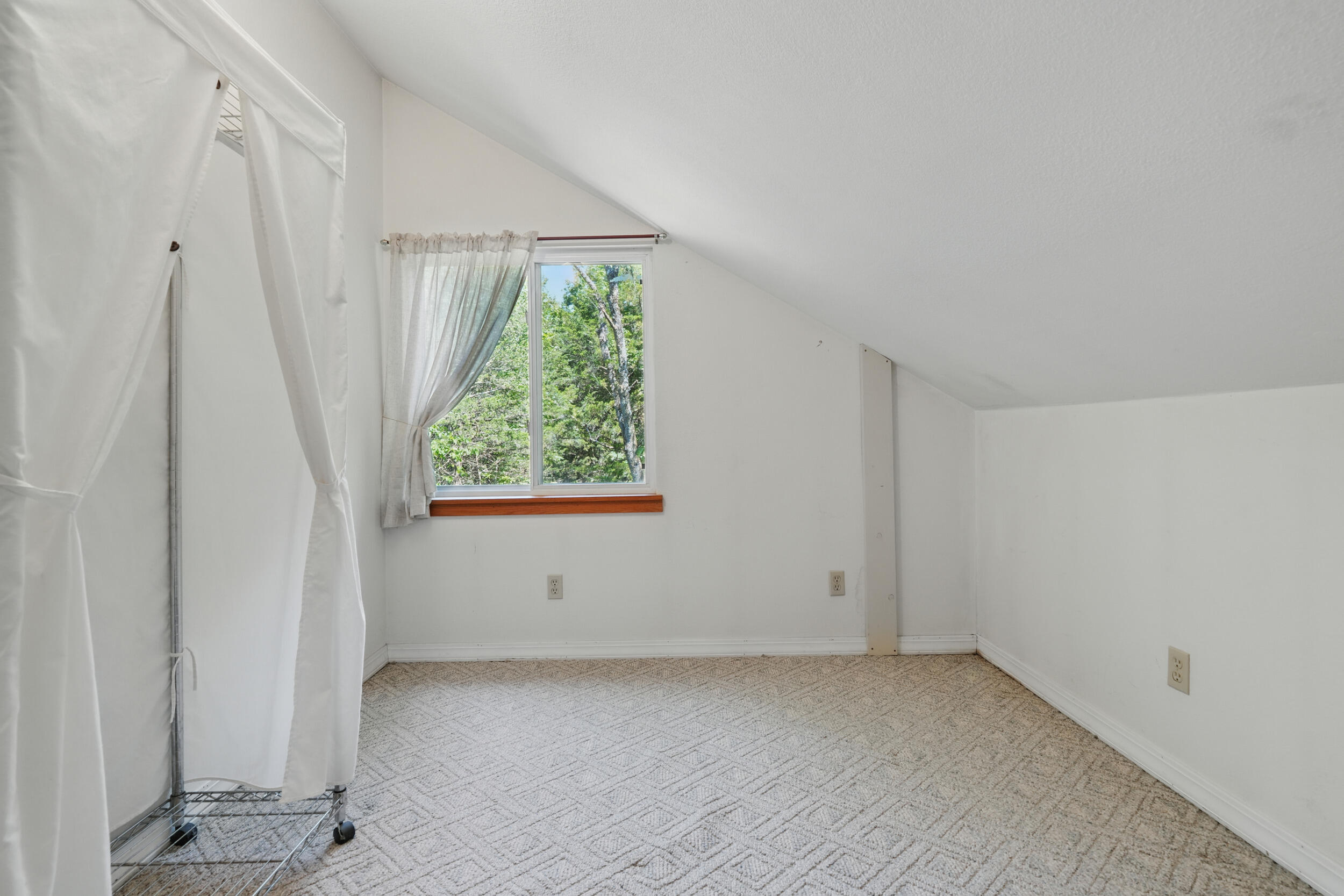 property viewer photo 21