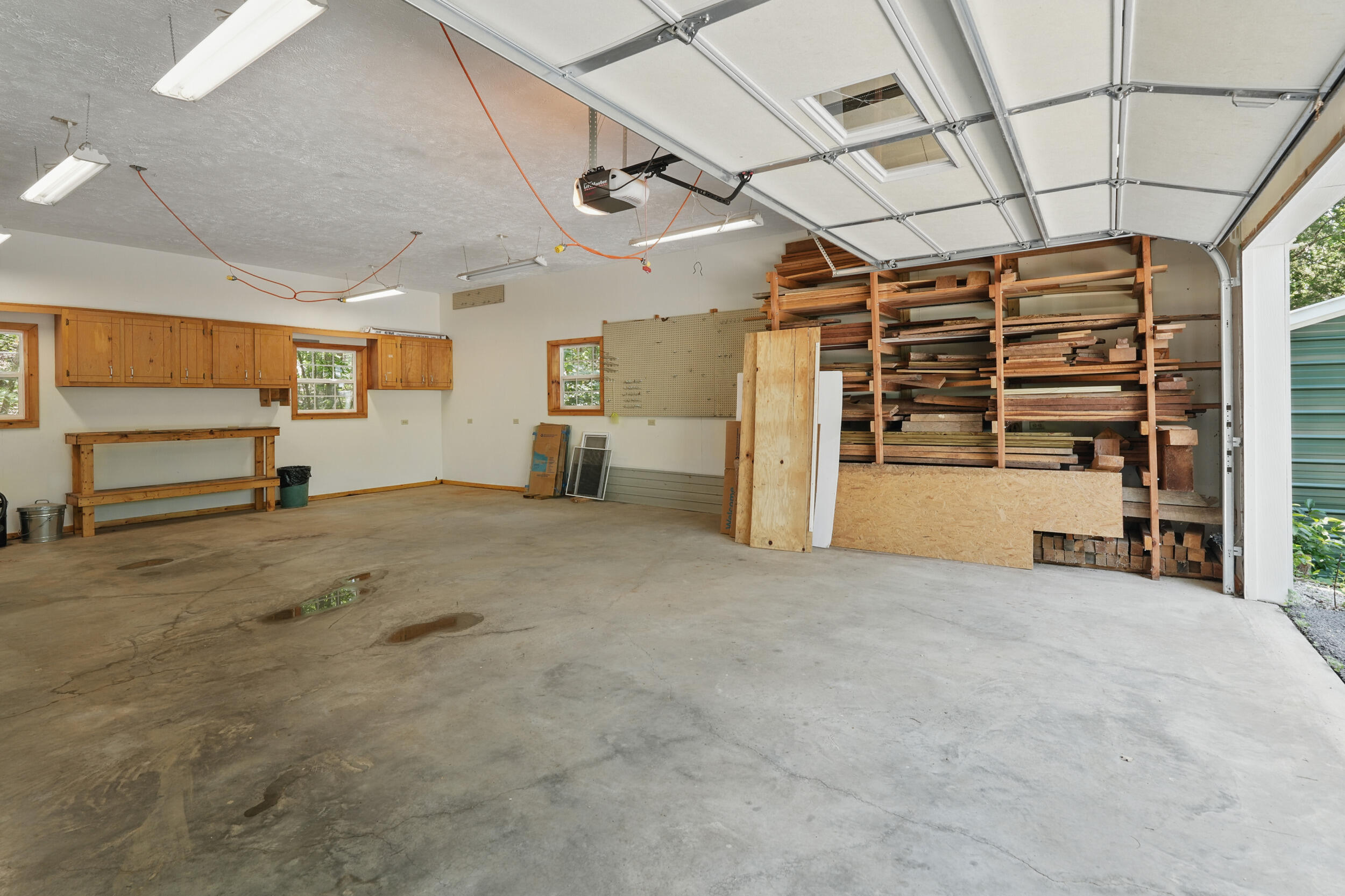 property viewer photo 36