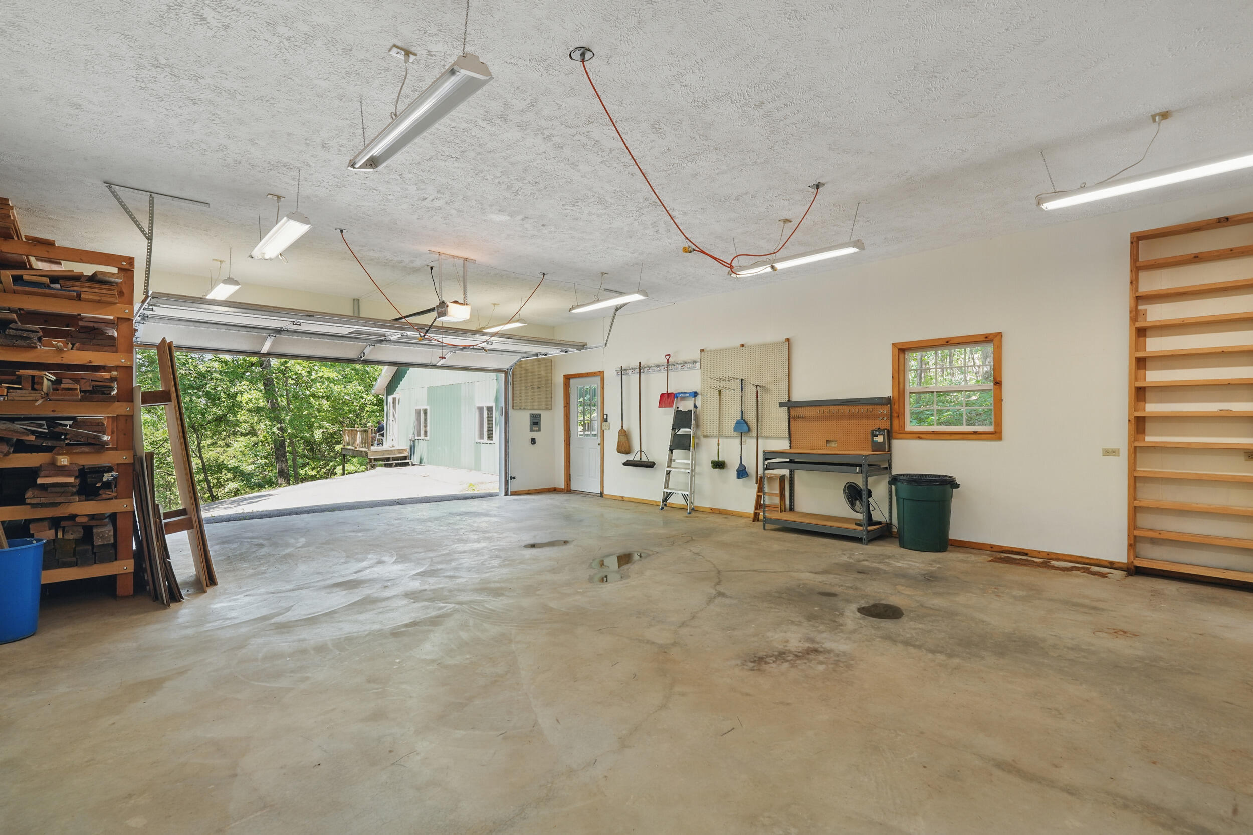property viewer photo 37