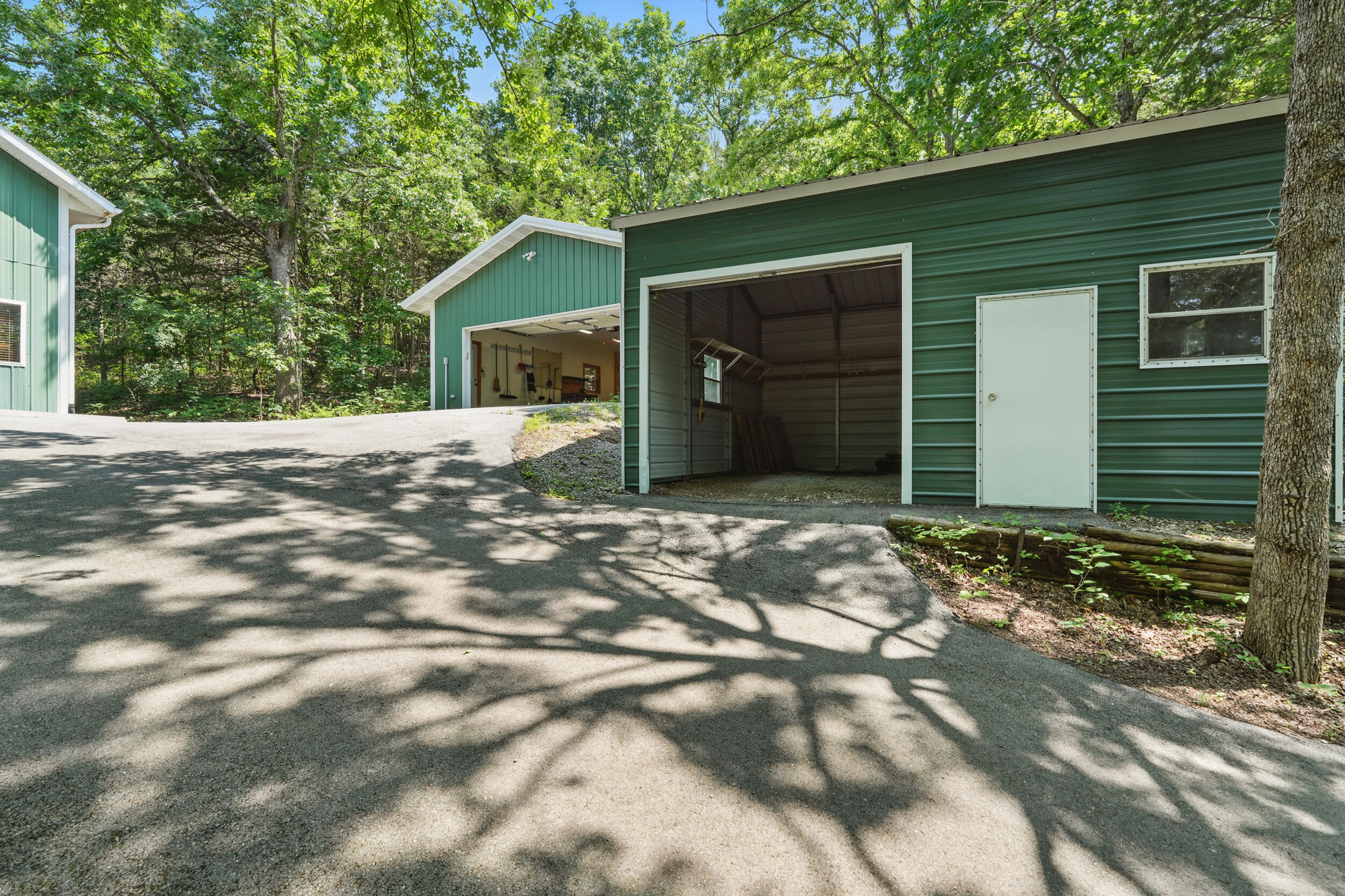 property viewer photo 49