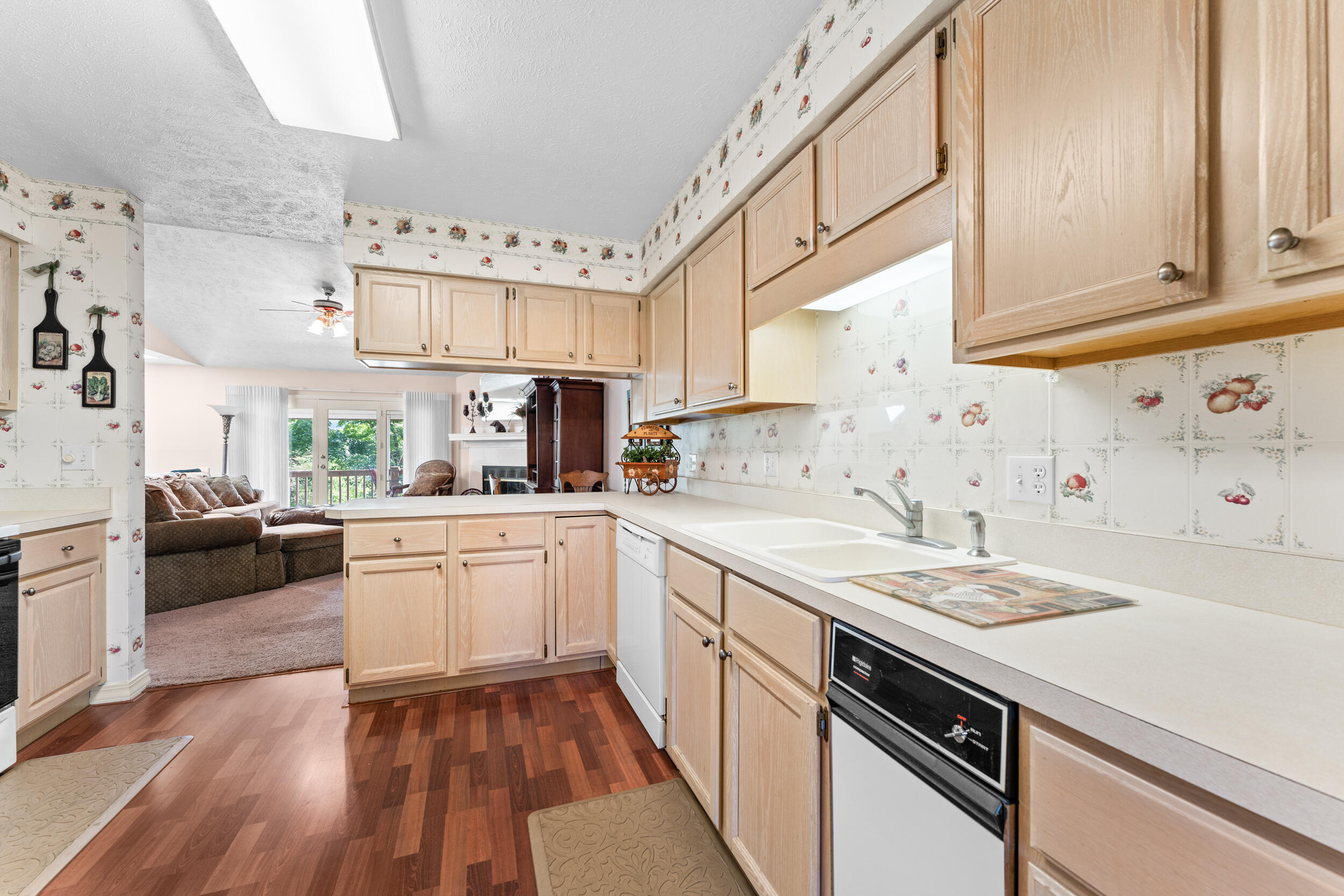 main property photo 7