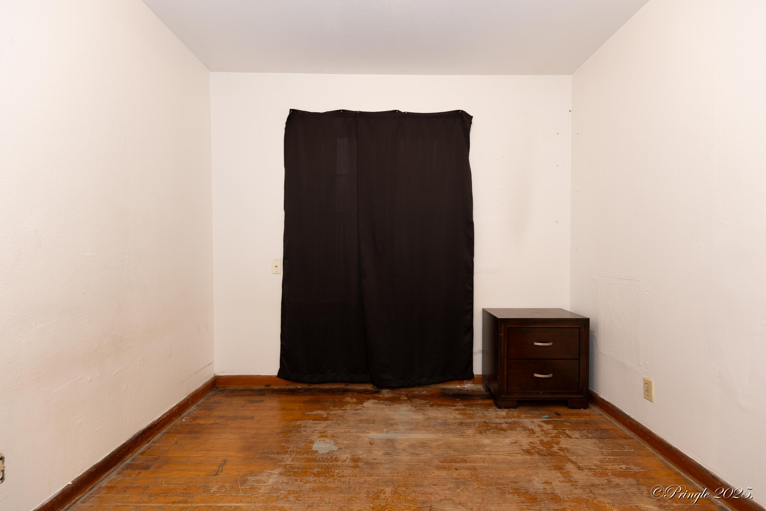 property viewer photo 19