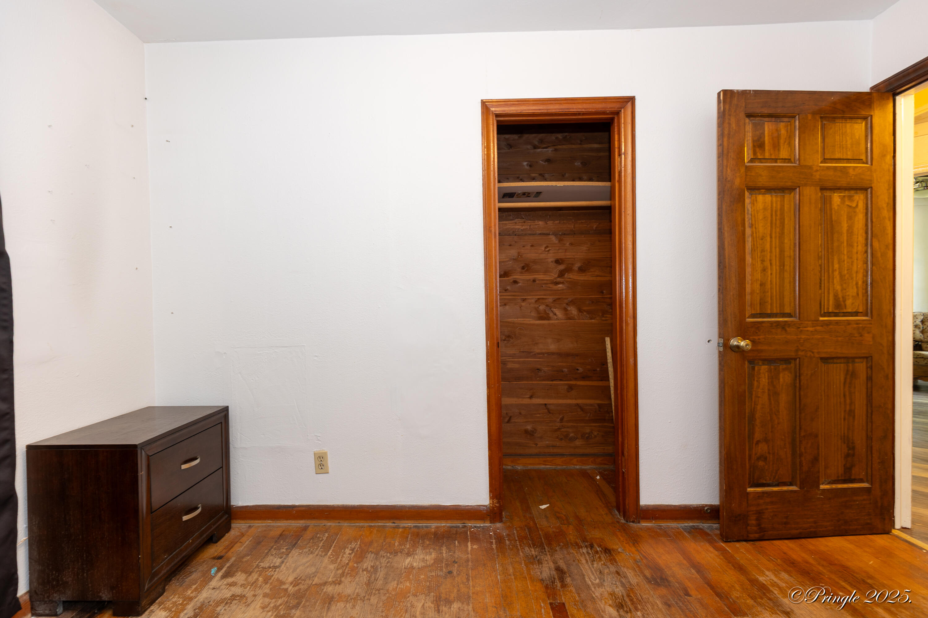 property viewer photo 20