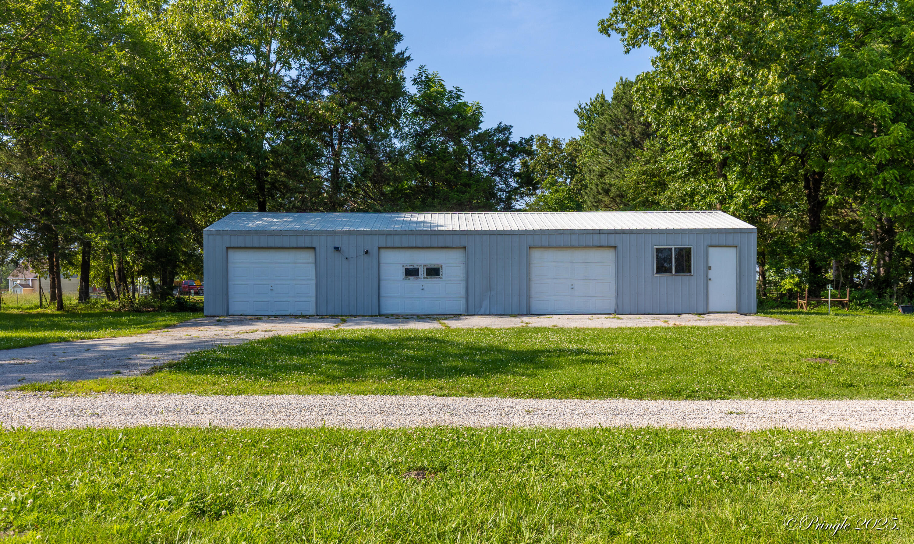 property viewer photo 23