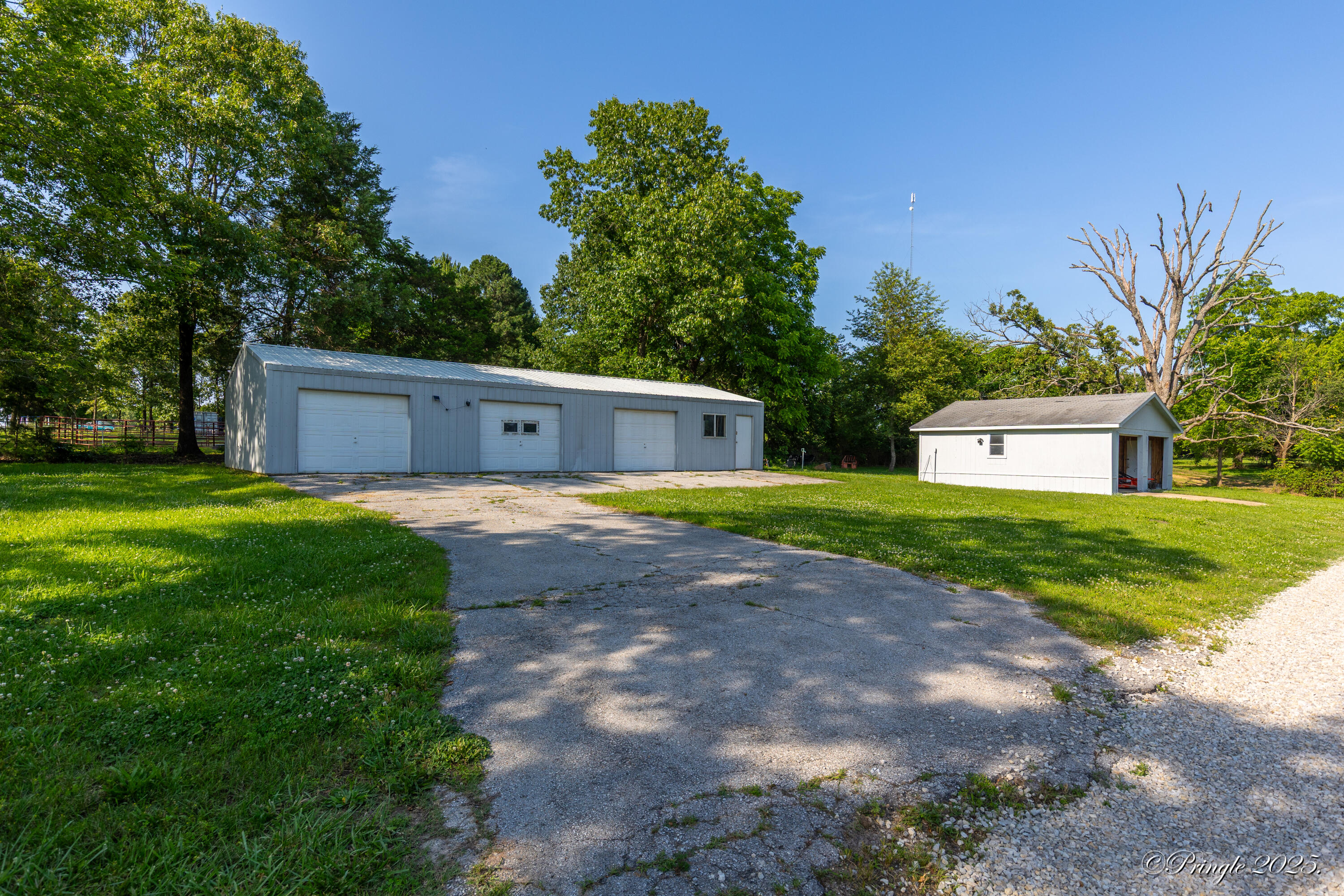property viewer photo 24