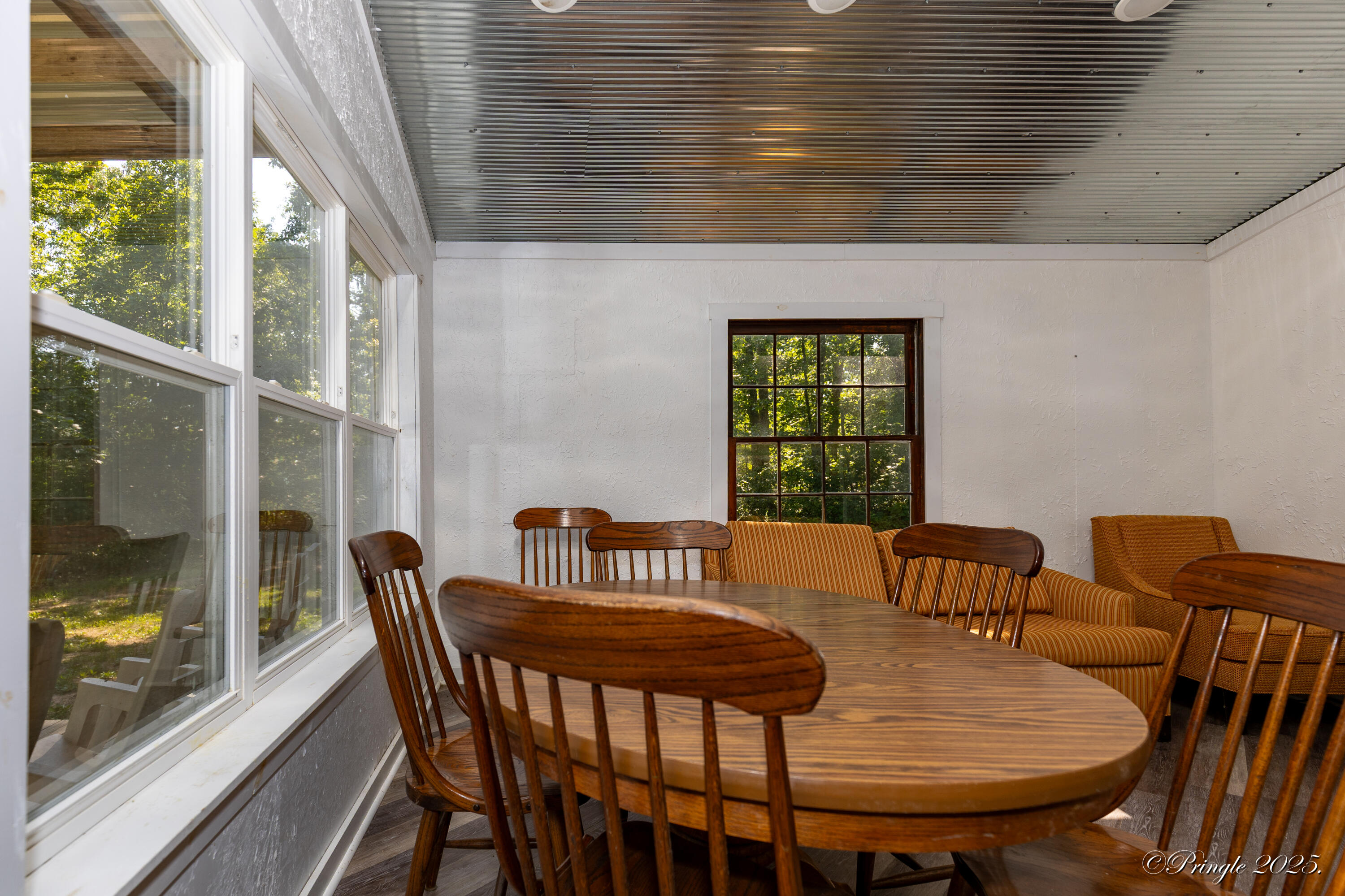 property viewer photo 9
