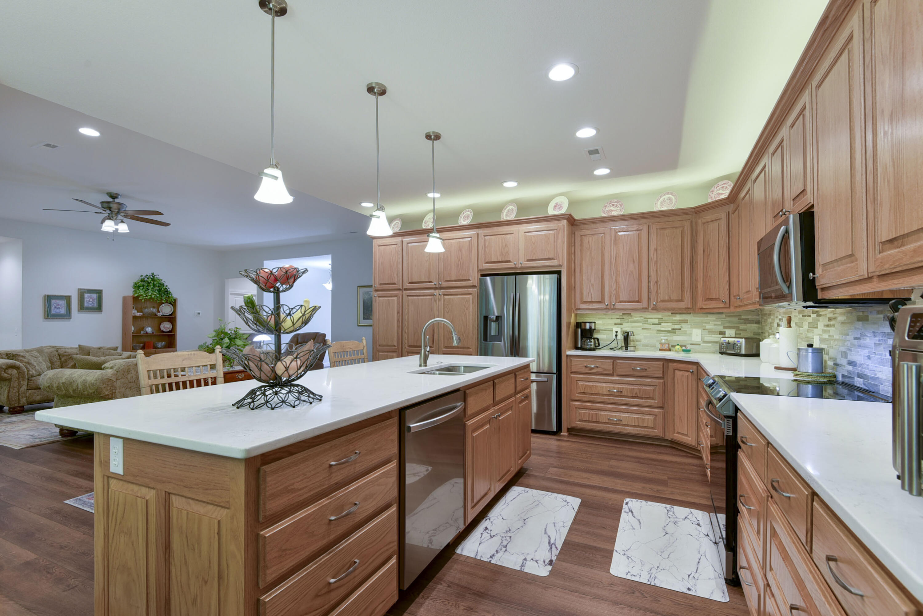 main property photo 14