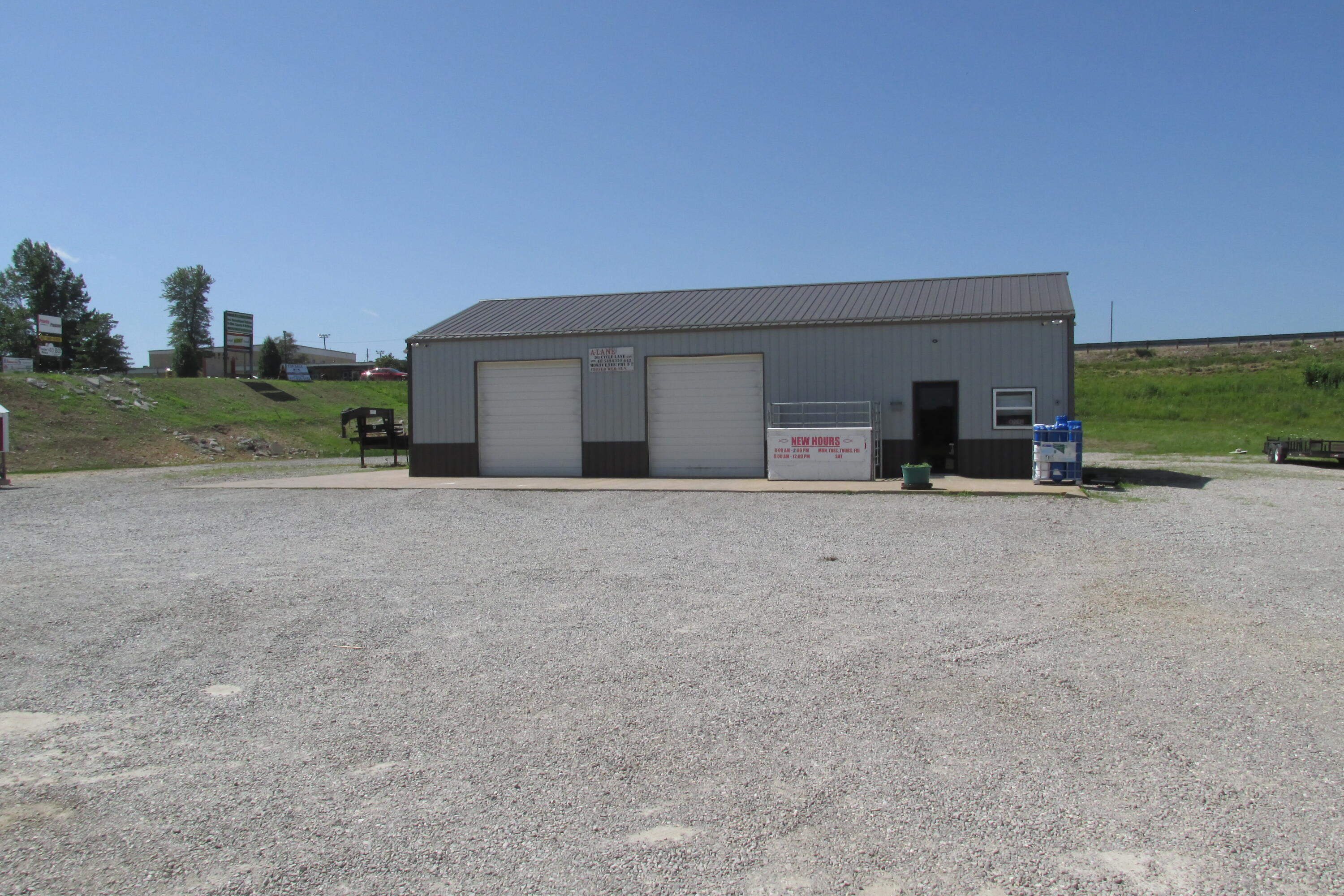main property photo 10