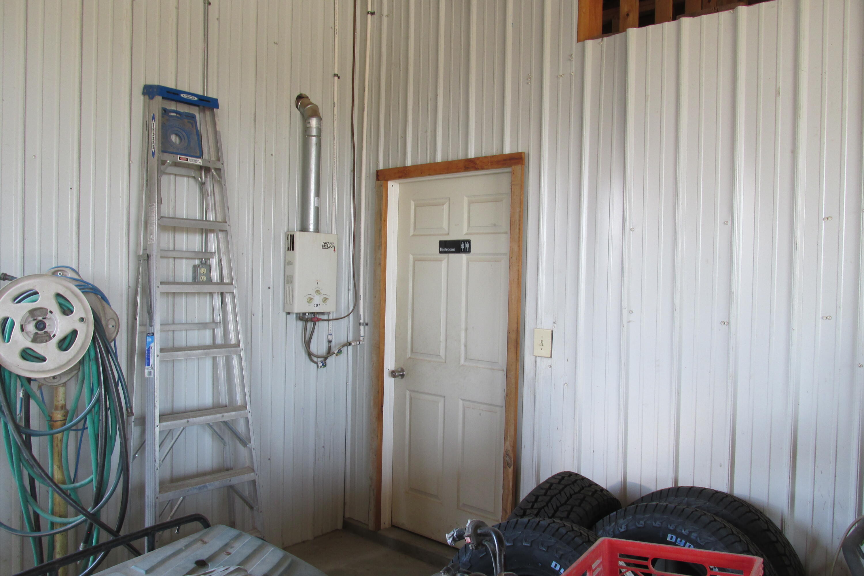 main property photo 26