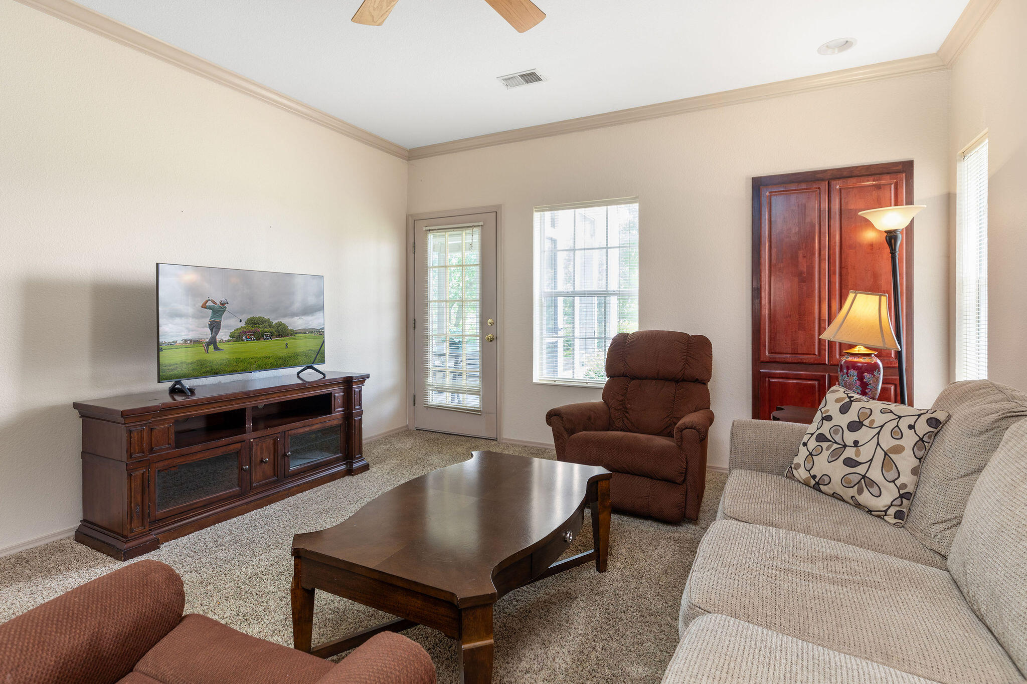 property viewer photo 6