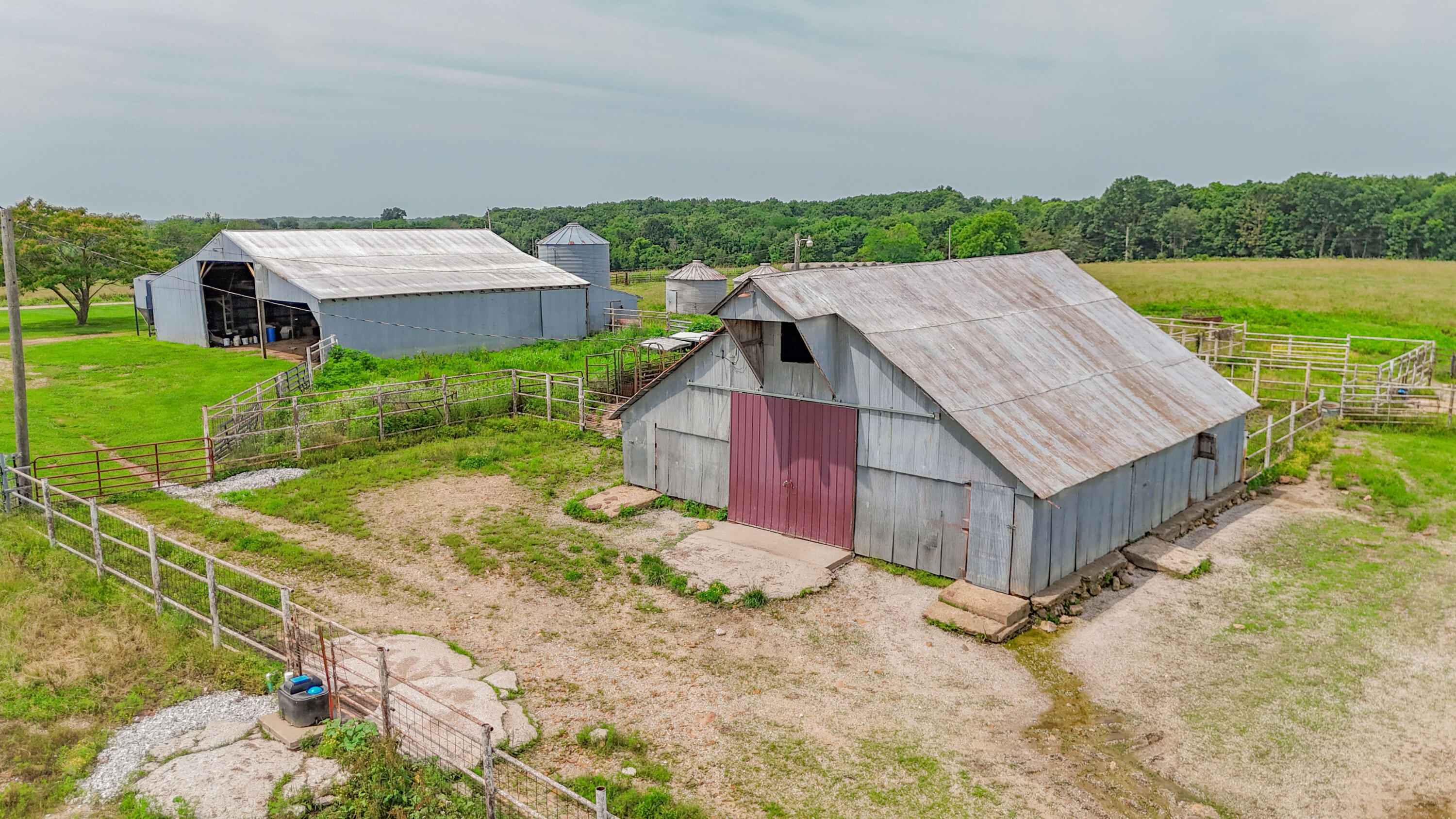 main property photo 10