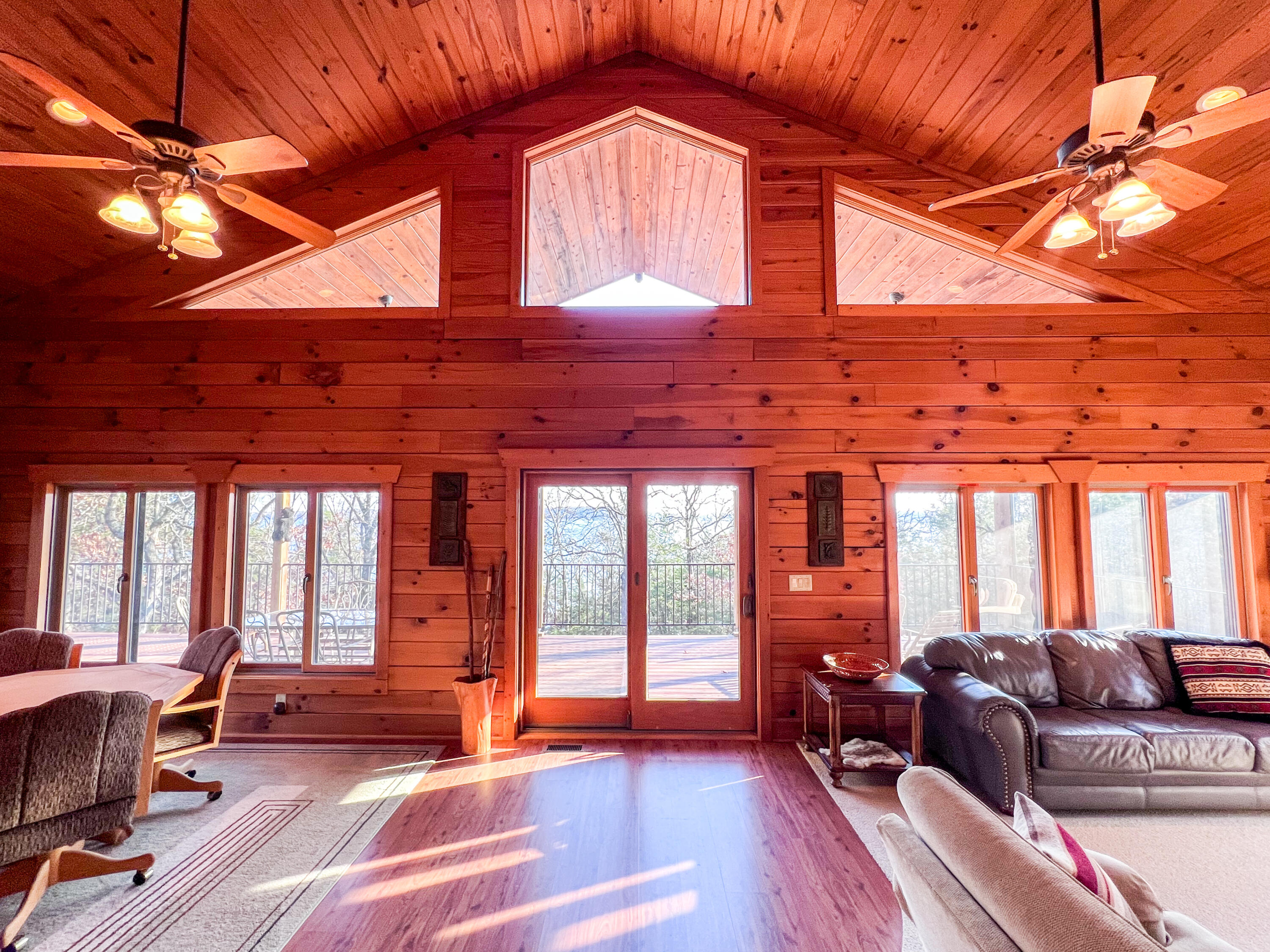 property viewer photo 3