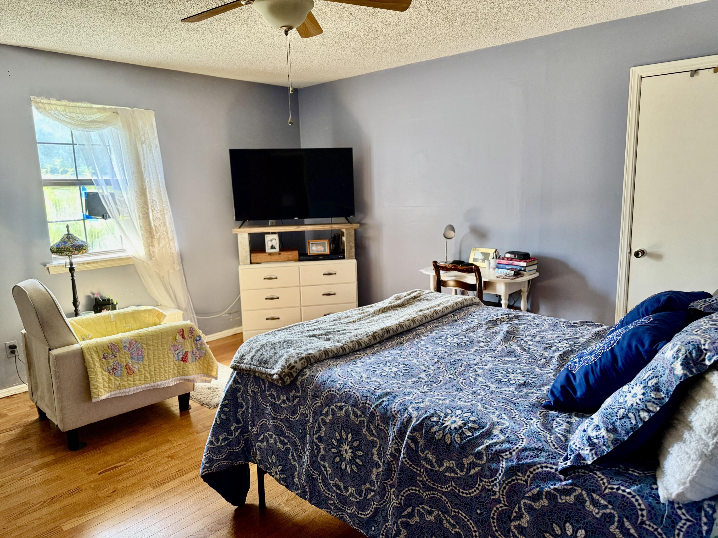 property viewer photo 19