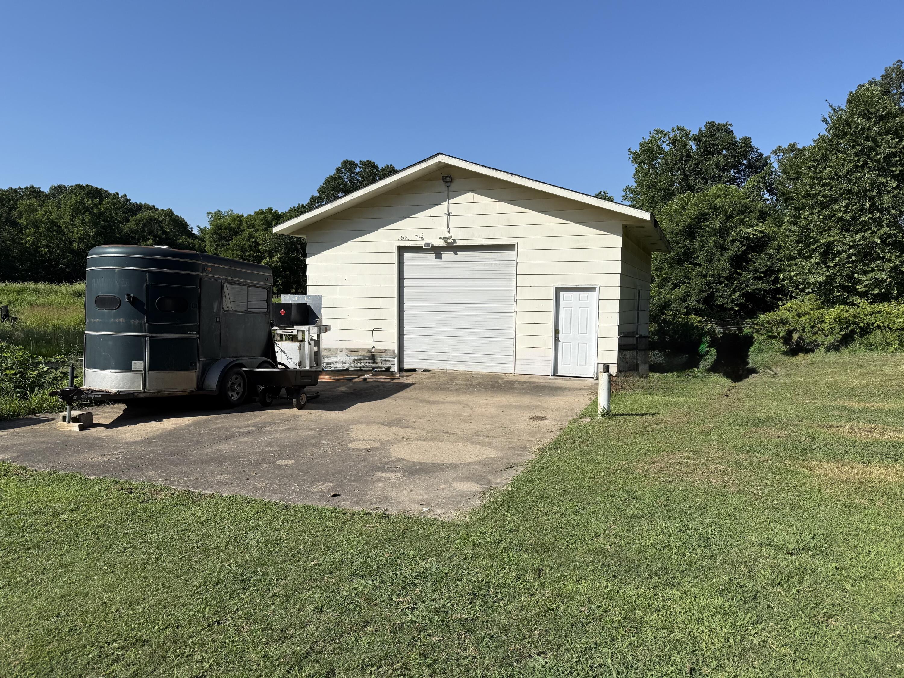 property viewer photo 3
