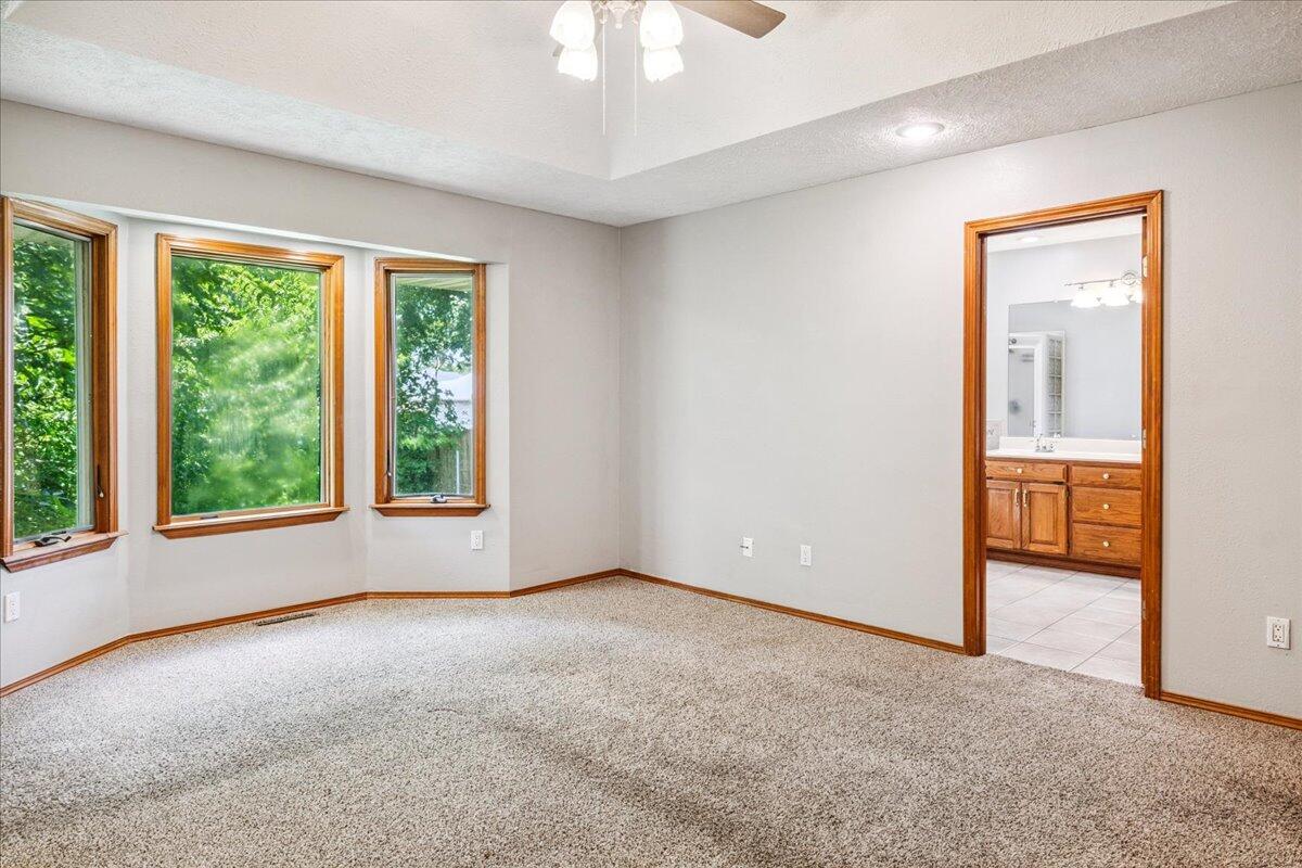 property viewer photo 22