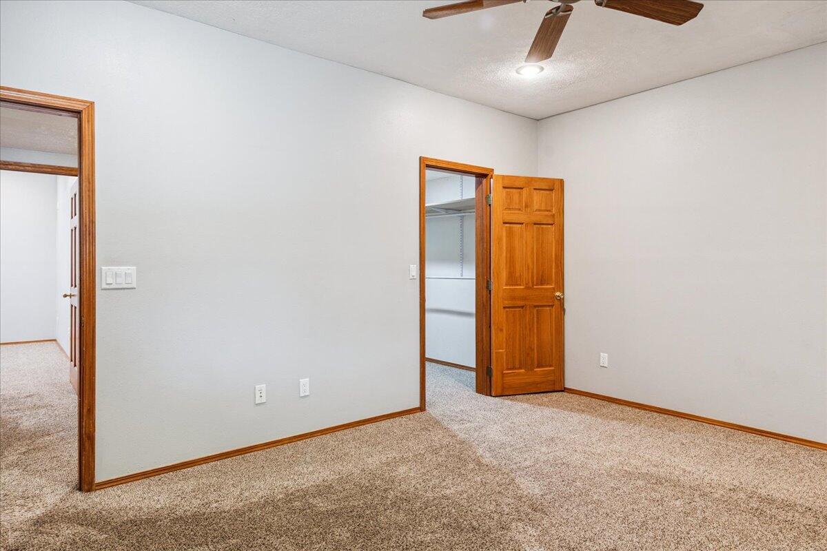 property viewer photo 35