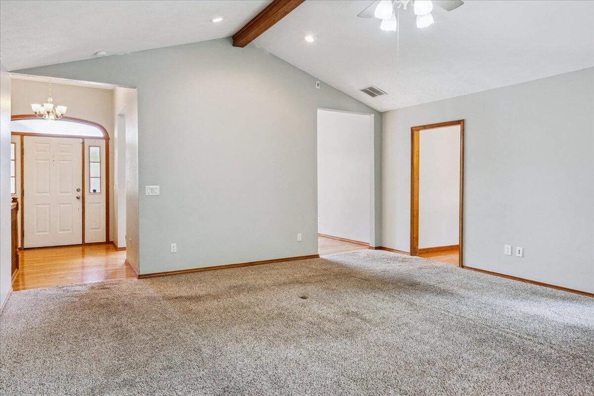 property viewer photo 7
