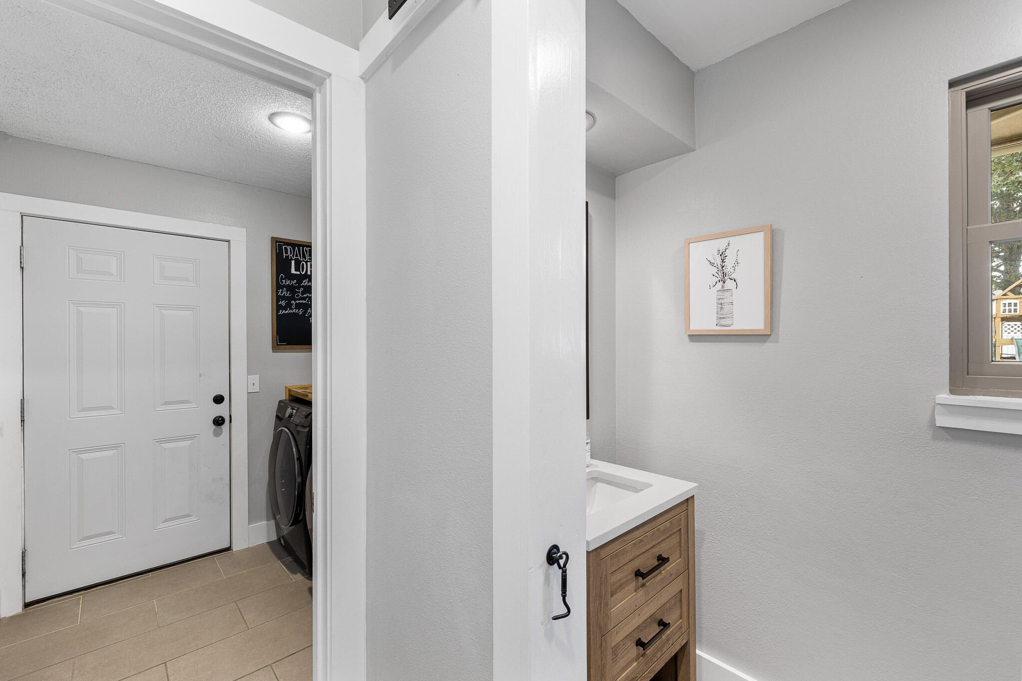 property viewer photo 15