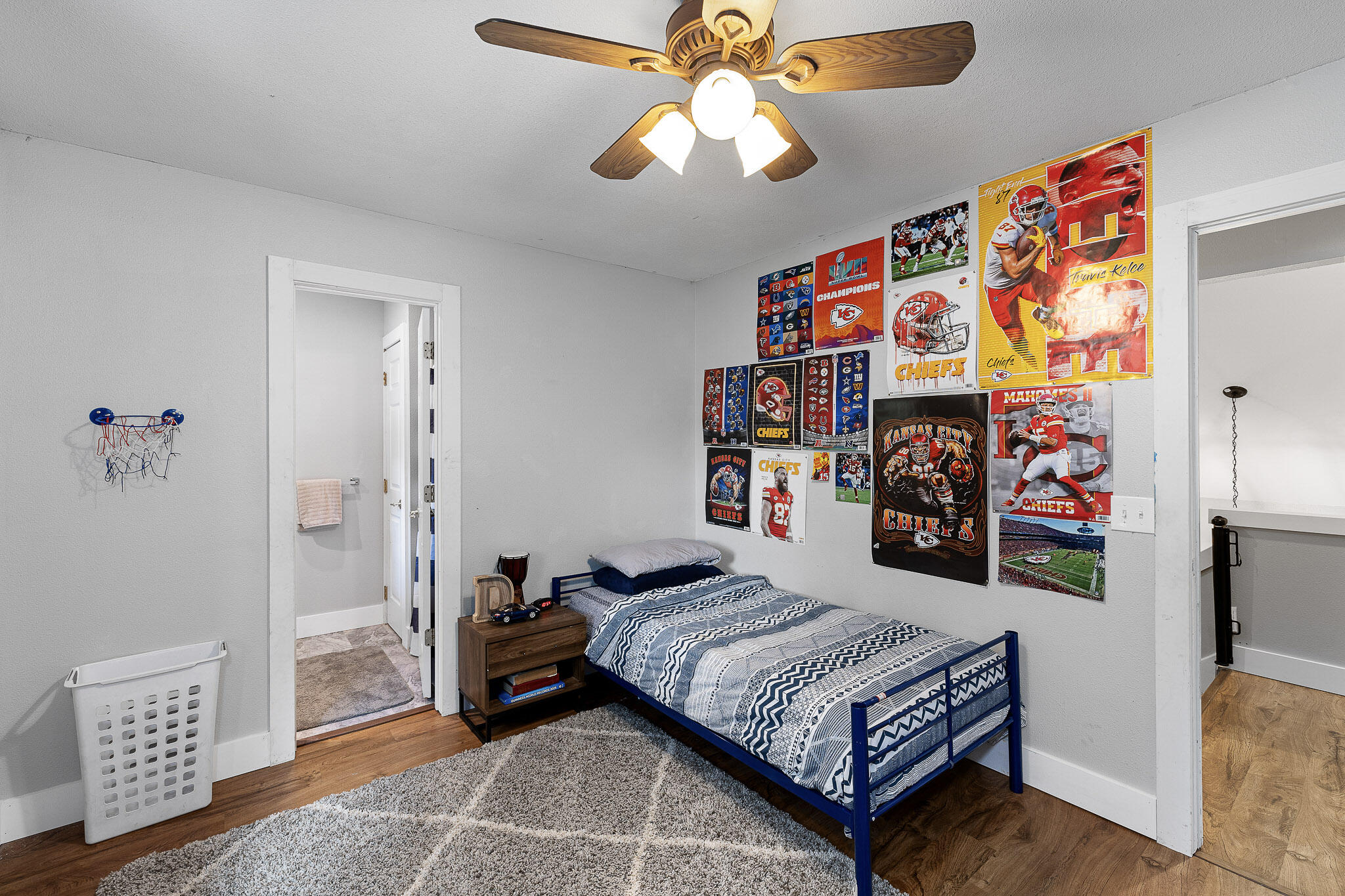 property viewer photo 23