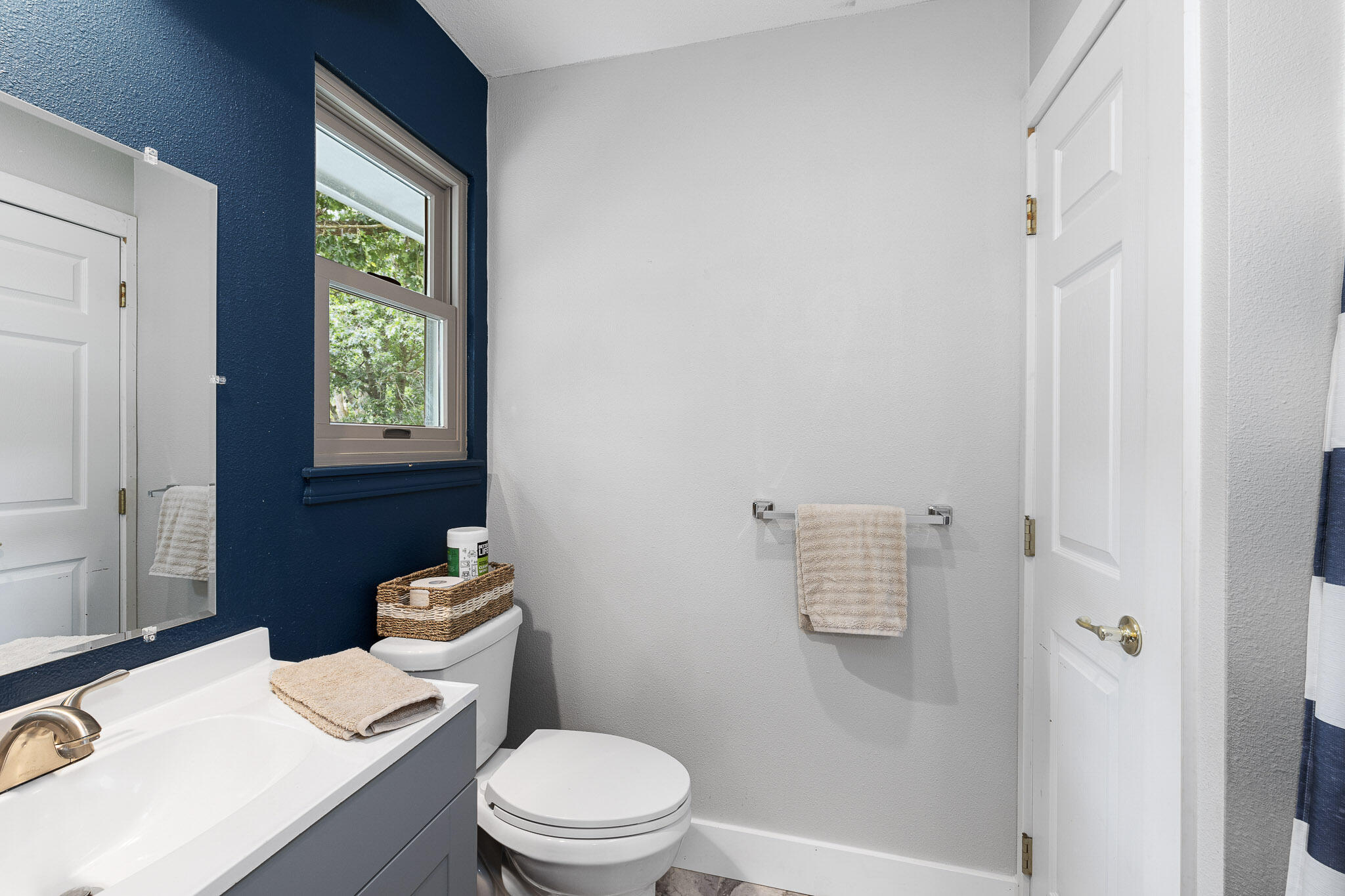 property viewer photo 24