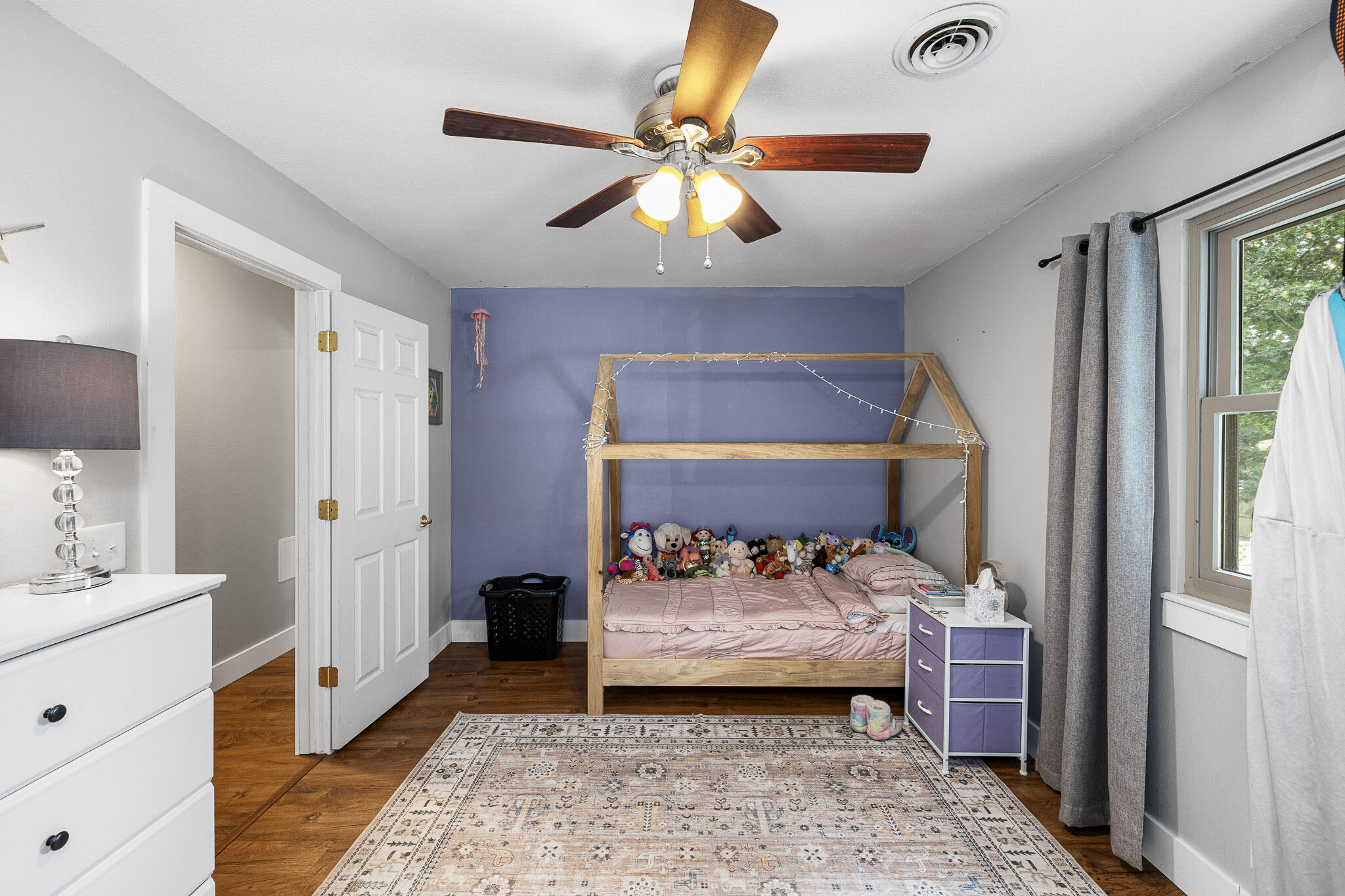 property viewer photo 25