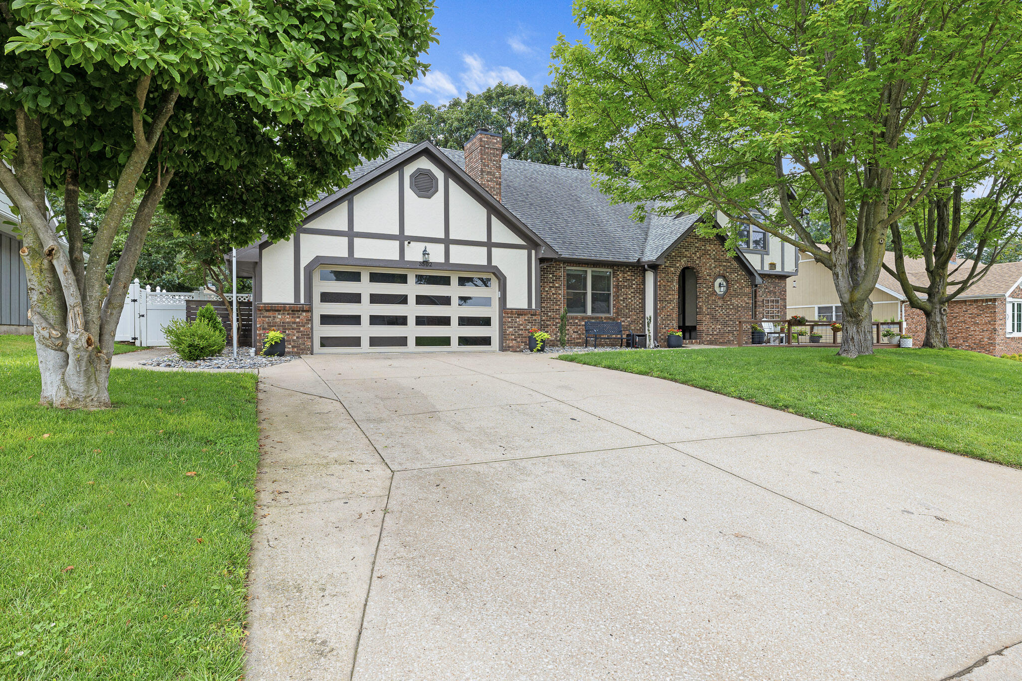property viewer photo 40