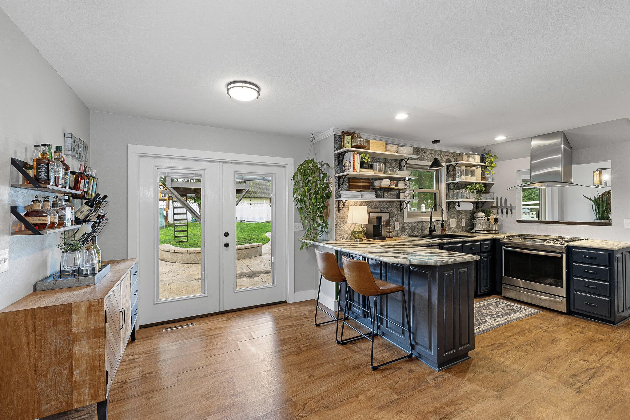 property viewer photo 6