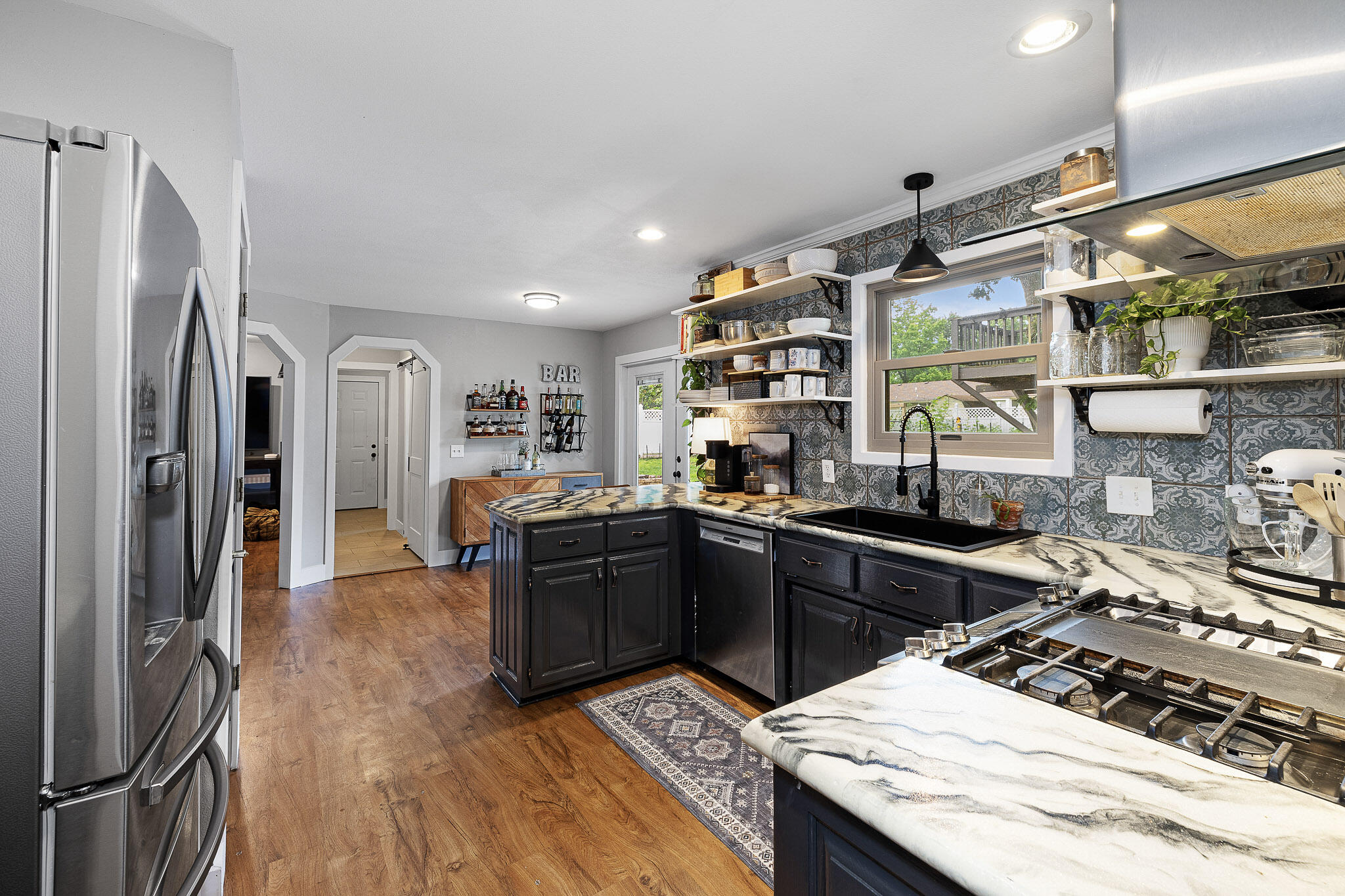 property viewer photo 8