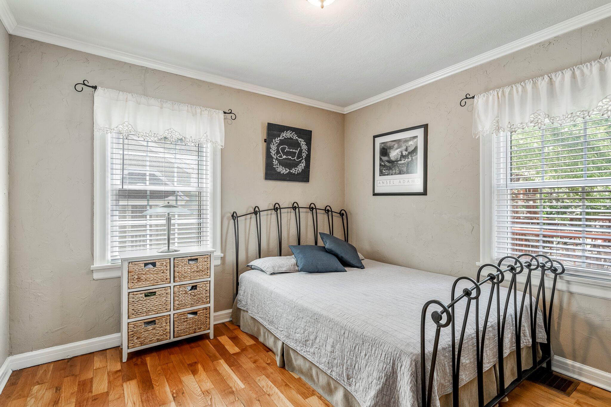 property viewer photo 15